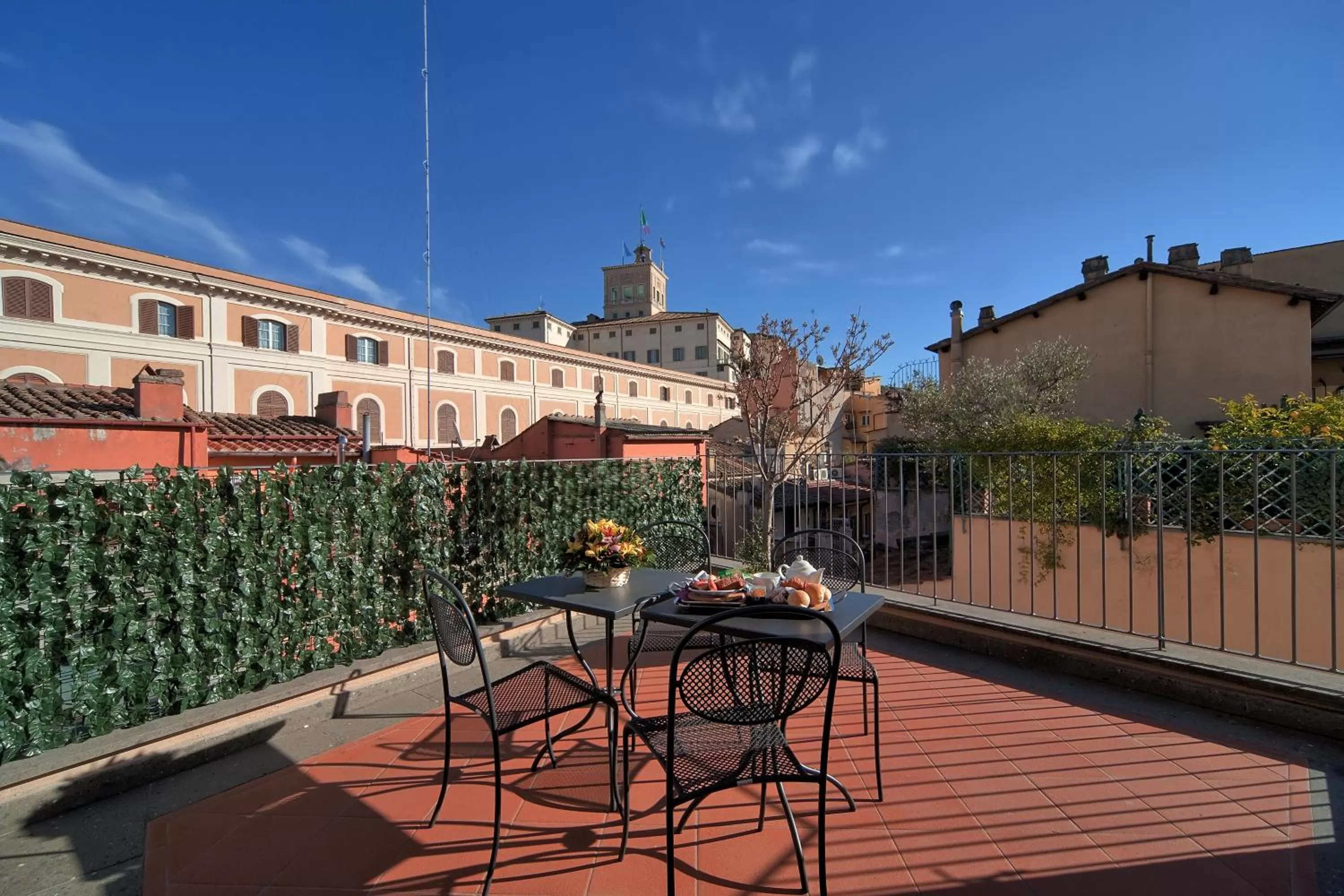 Patio in Trevi Palace Luxury Inn