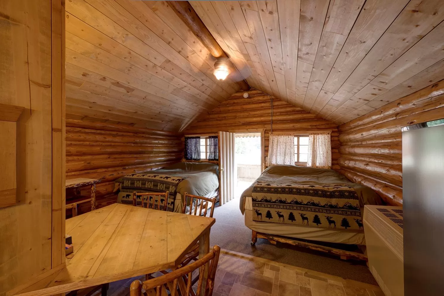 Bed in Silver Gate Lodging