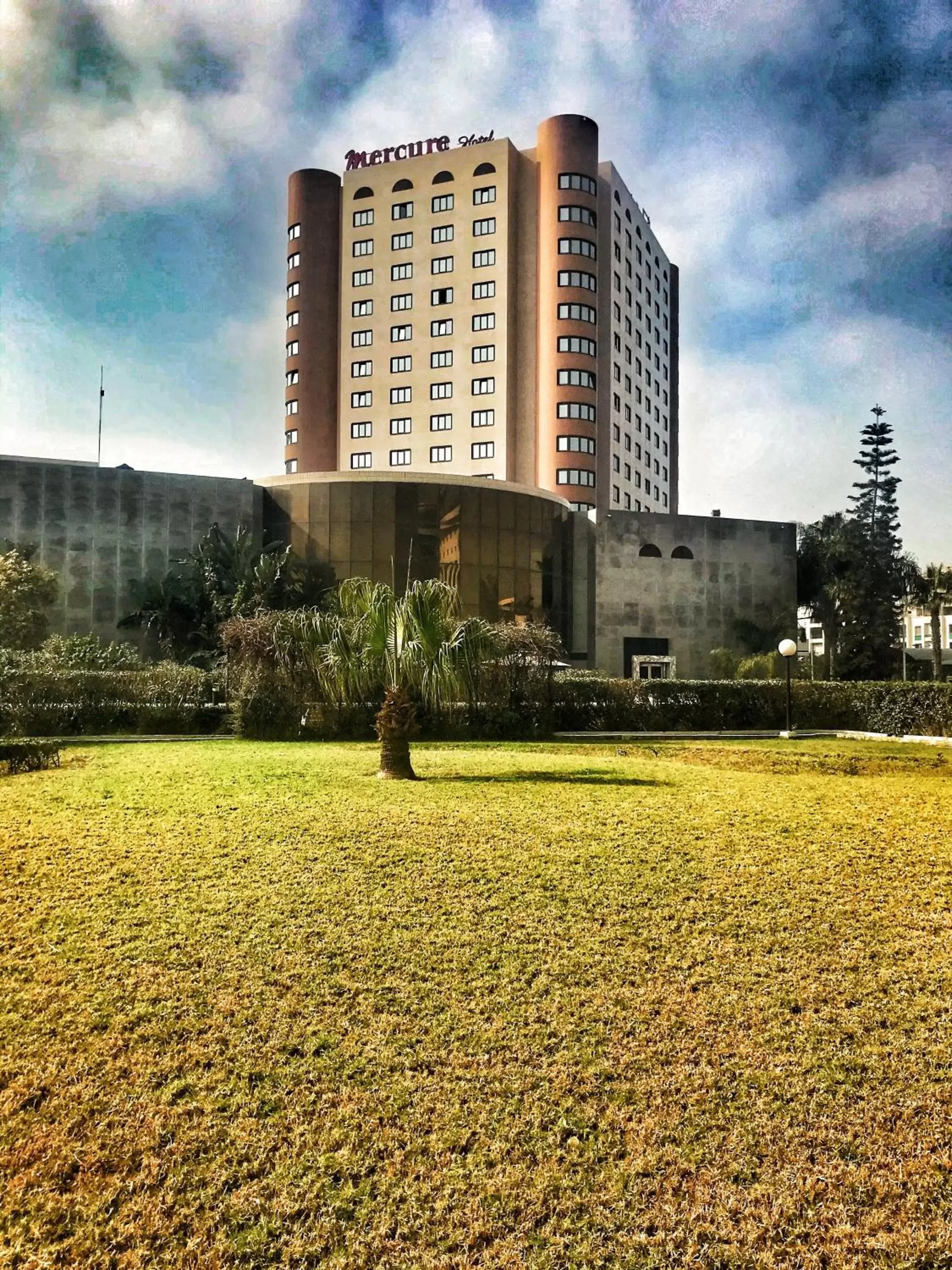 Facade/entrance, Property Building in Hotel Mercure Alger Aéroport