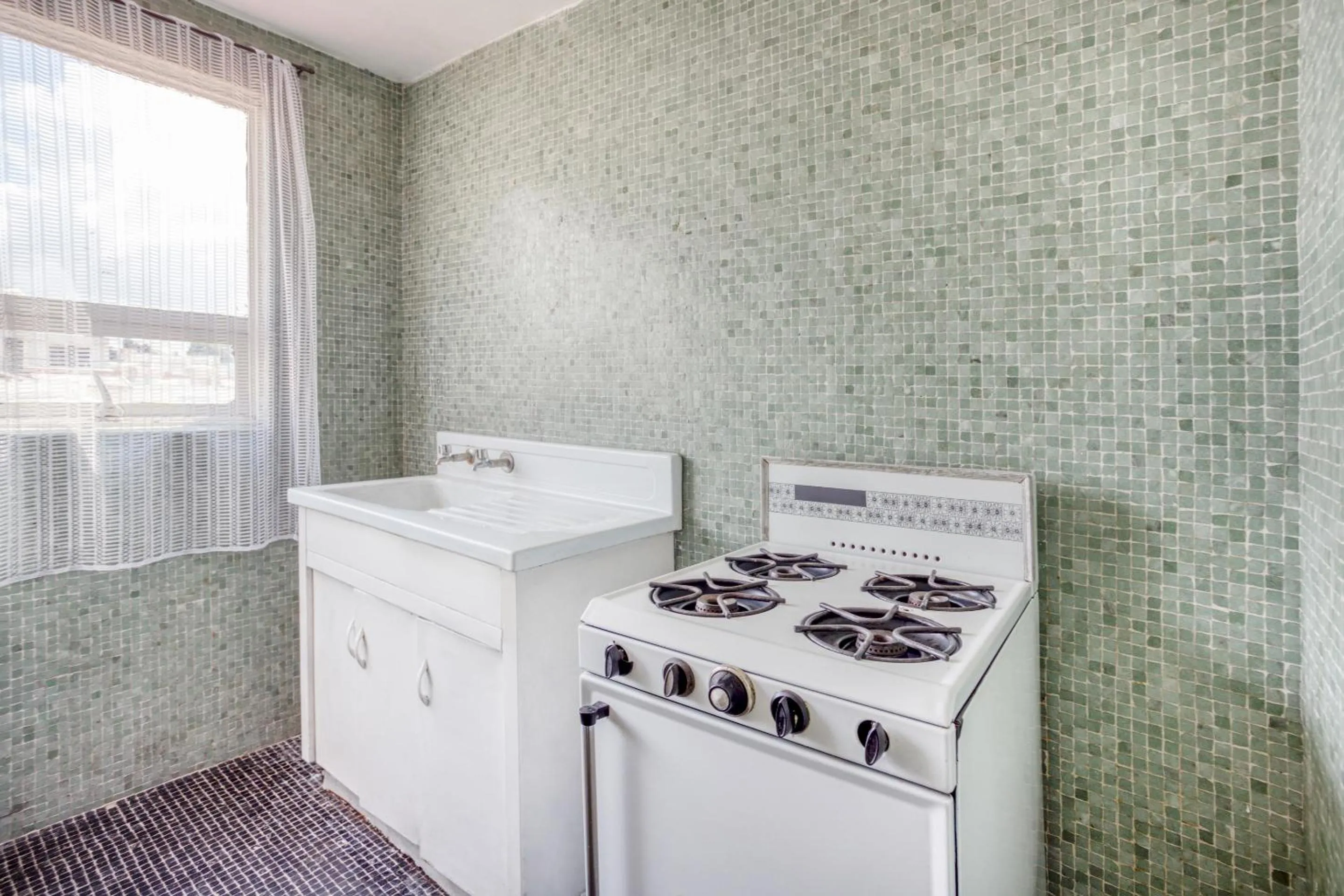 Kitchen or kitchenette in Hotel Suites Puebla
