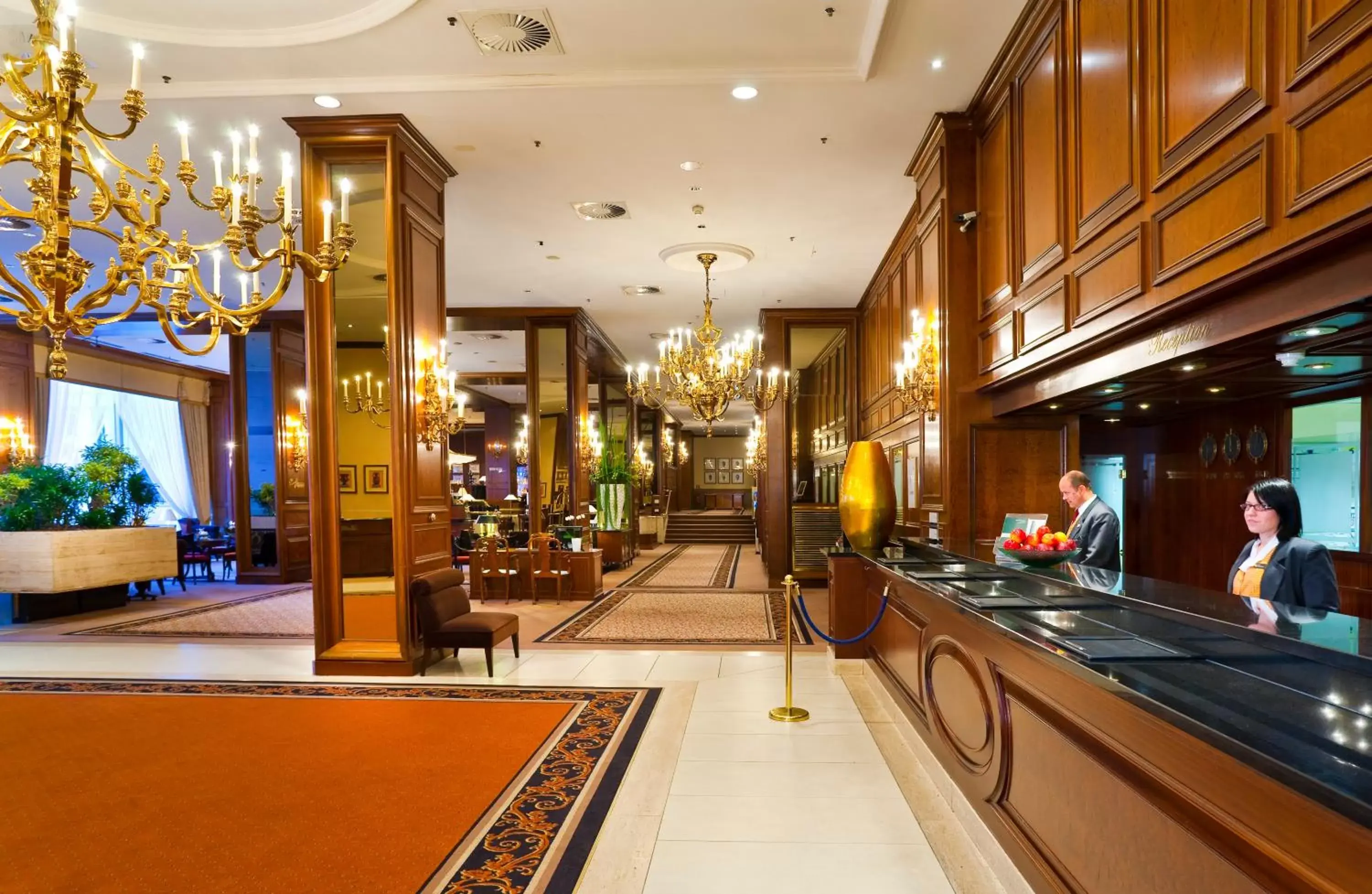 Property building, Lobby/Reception in InterContinental Wien, an IHG Hotel