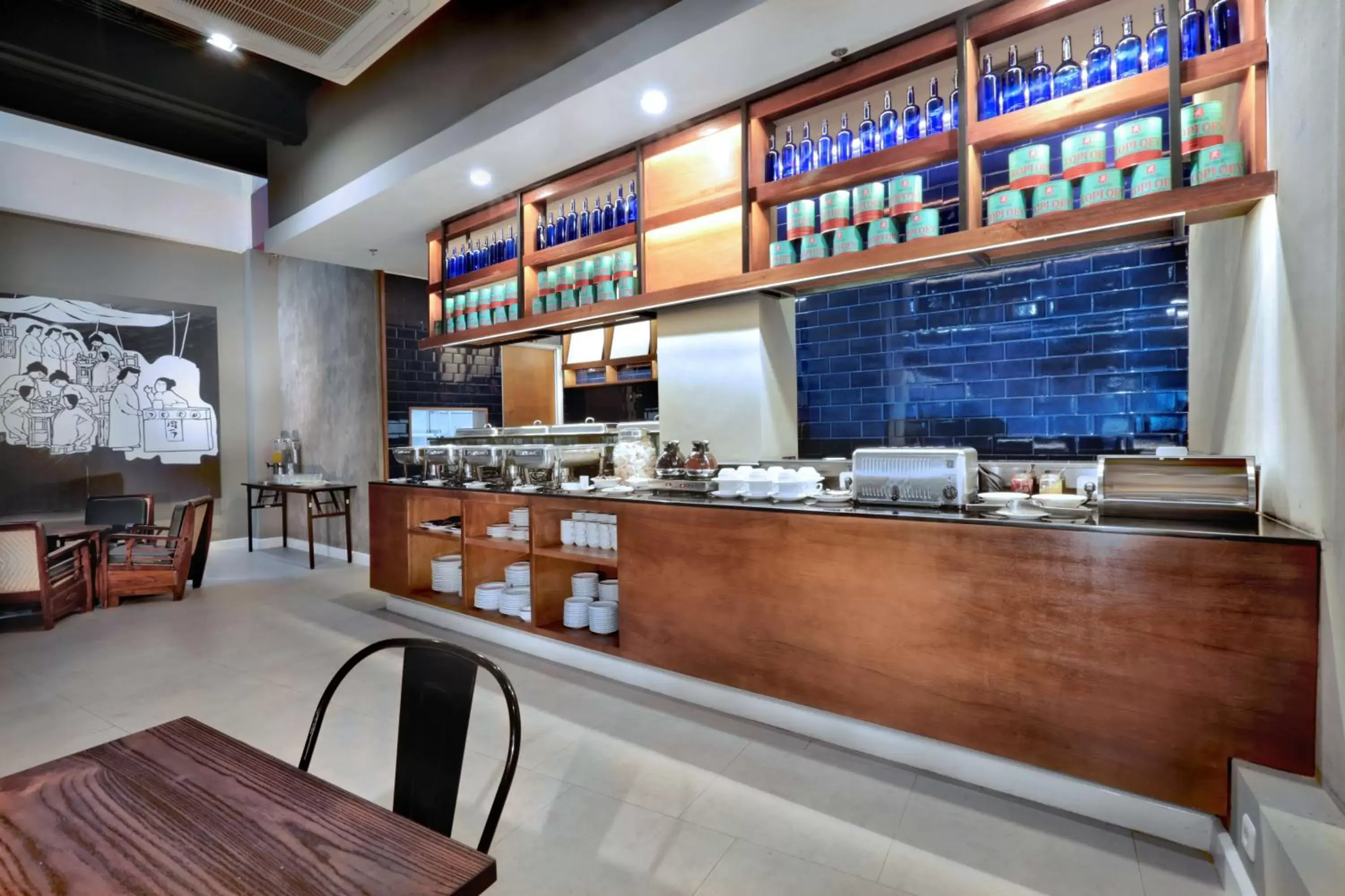 Restaurant/Places to Eat in favehotel Margonda