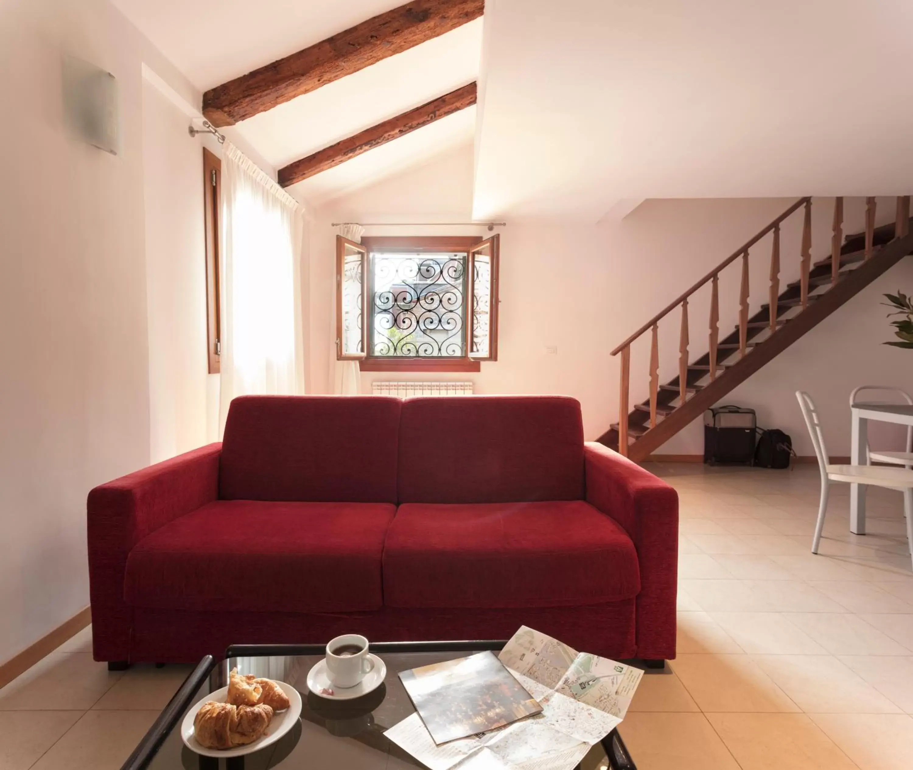 Seating Area in Hotel Commercio & Pellegrino