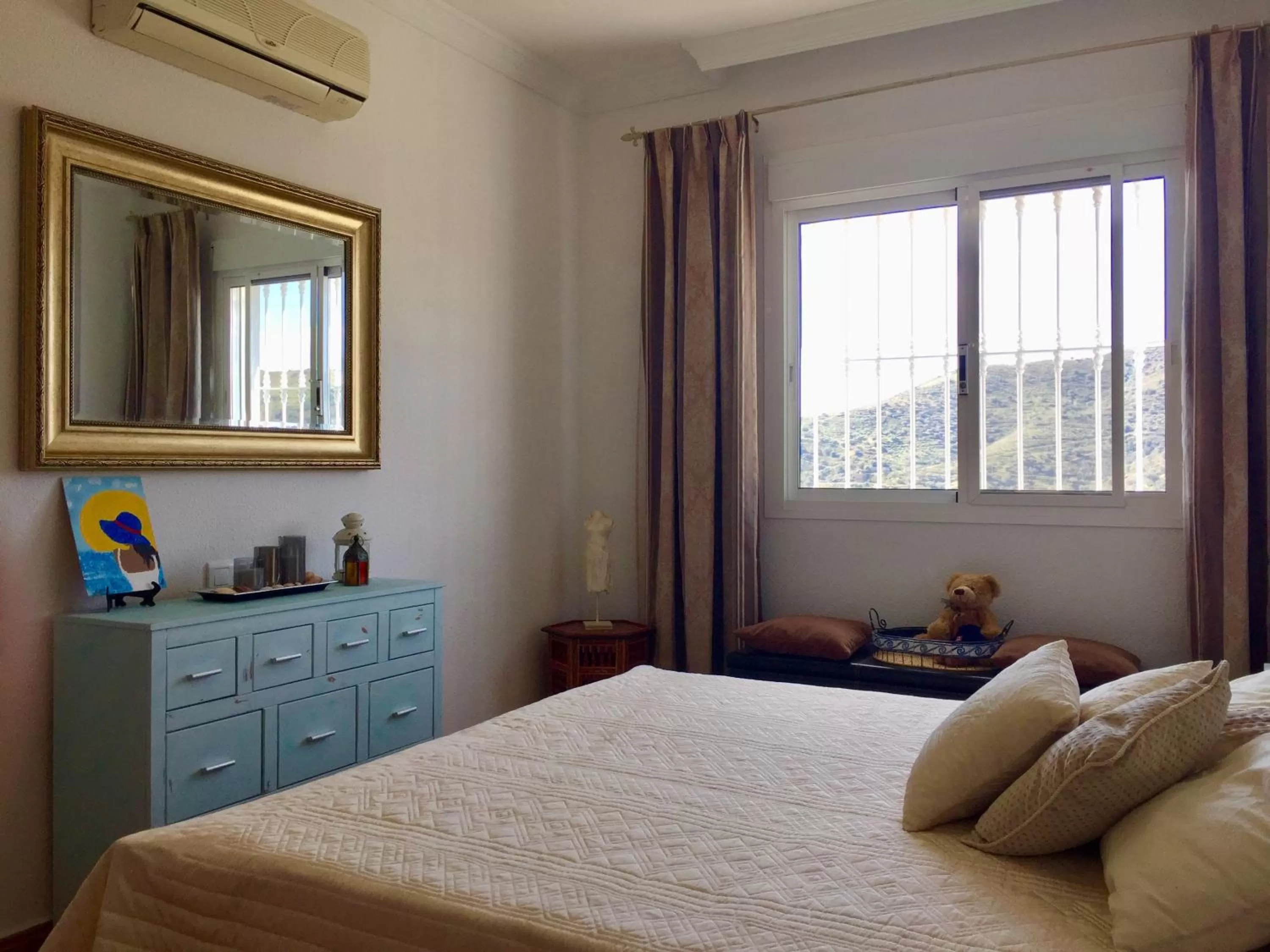 Bed in Casira, studios en kamers,Viñuela, Costa Del Sol