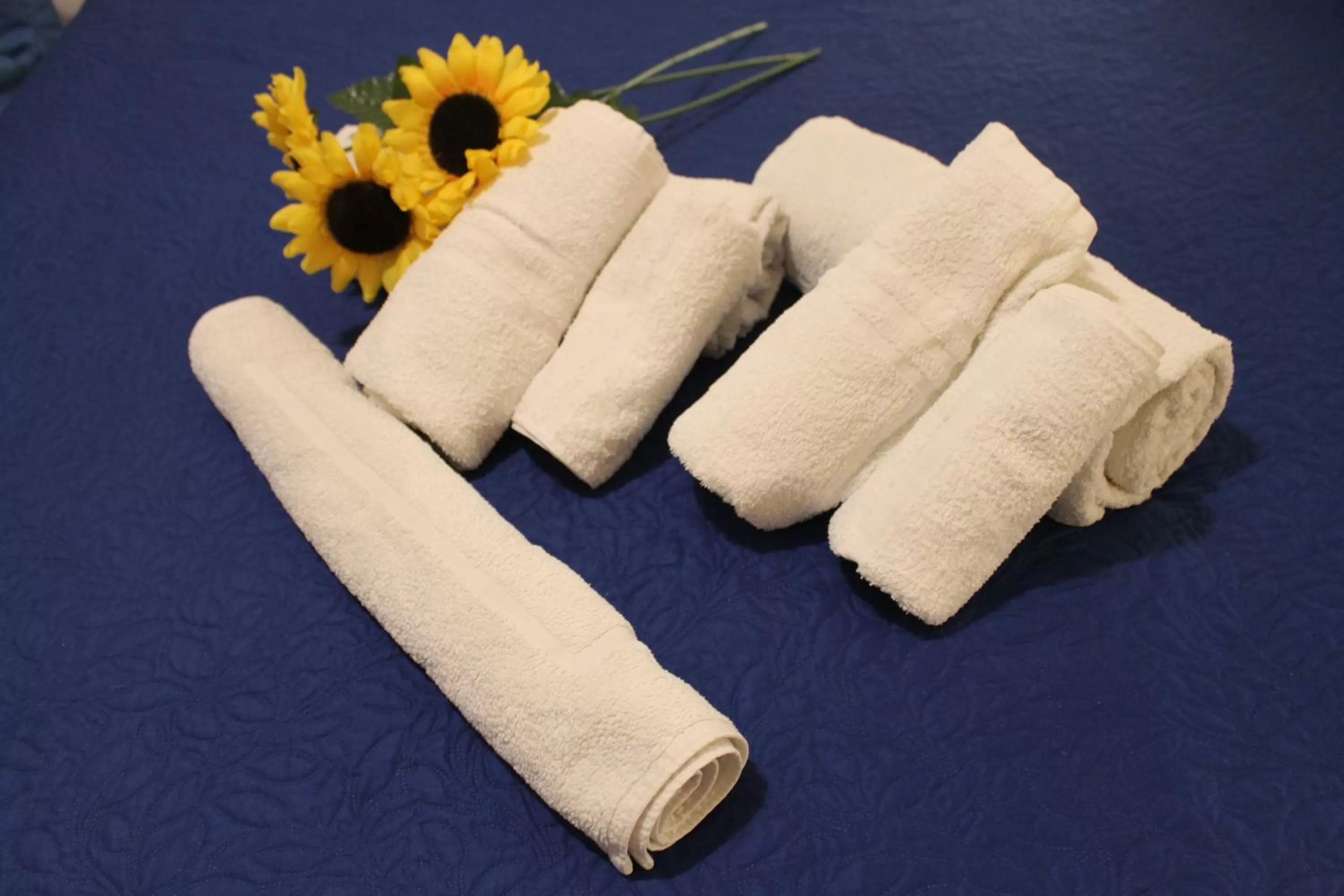 towels, Bed in Ai Bastioni del Massimo