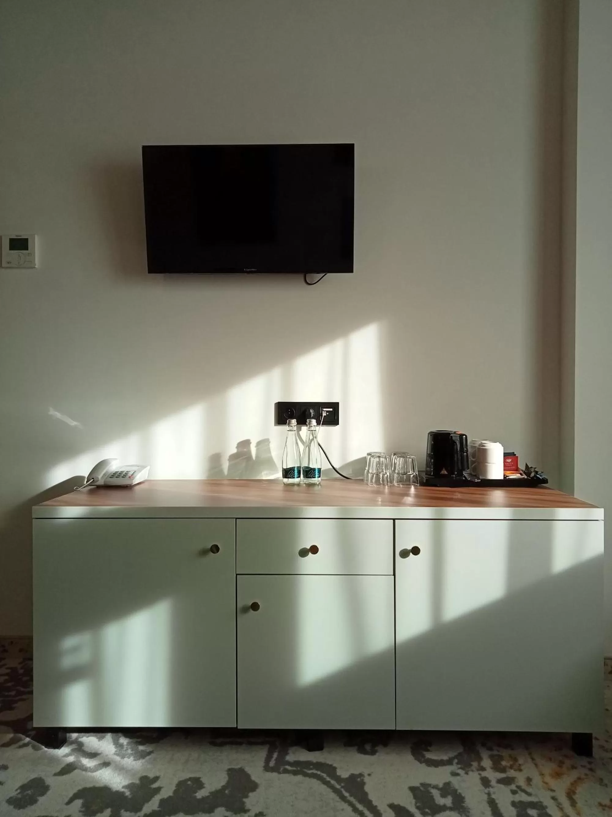 TV and multimedia in Arche Hotel Wrocław Airport