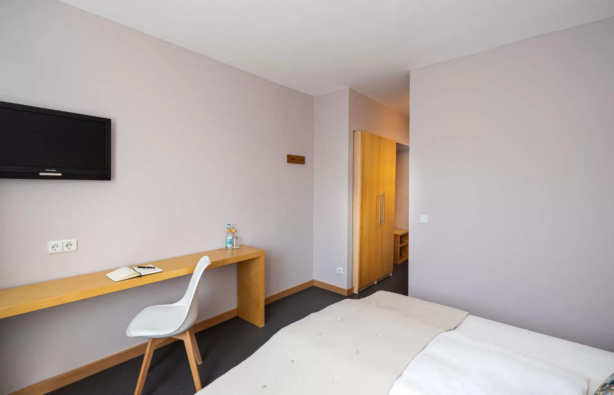 Bed in mainhaus Stadthotel Frankfurt