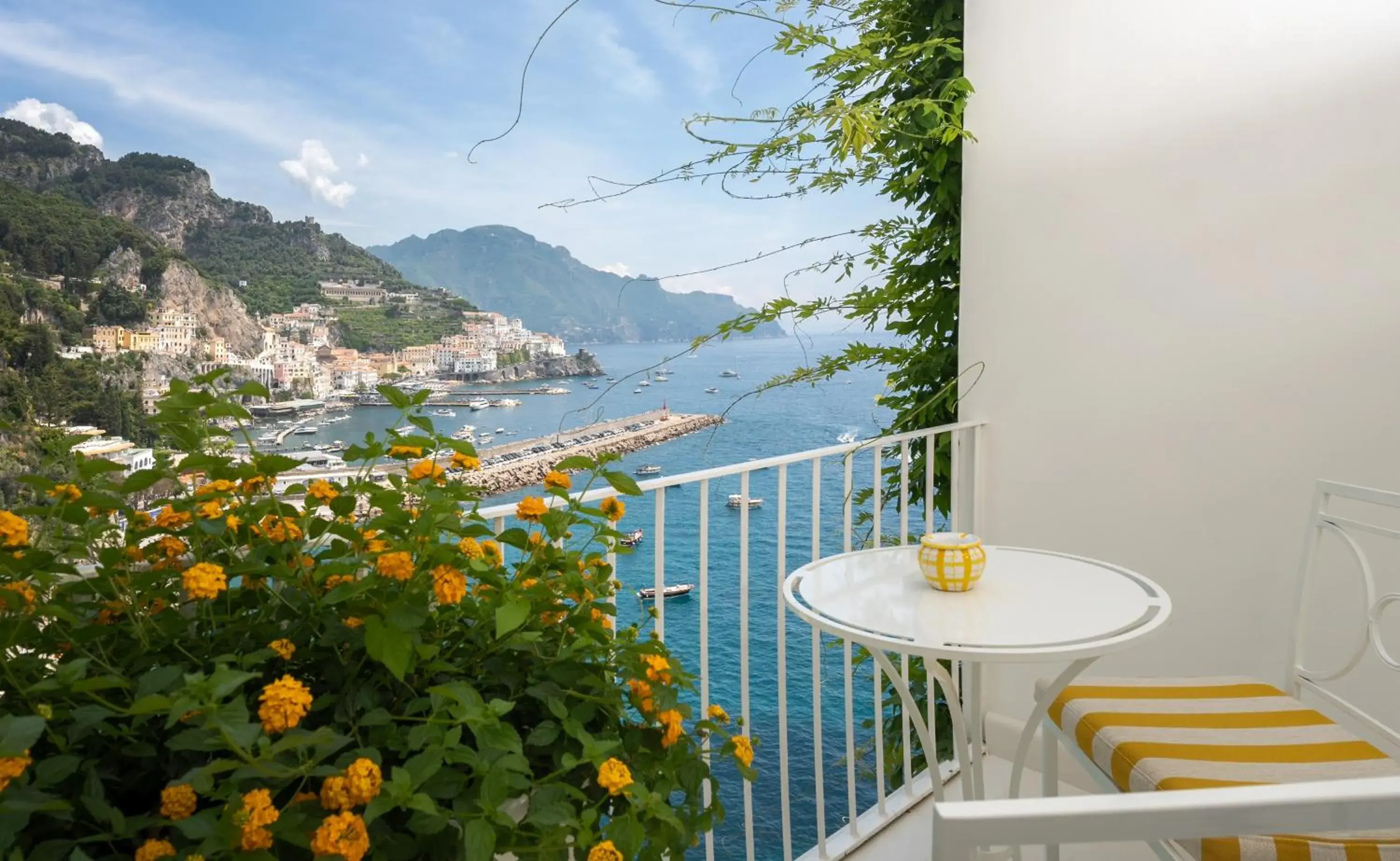 Mountain View in Hotel Miramalfi