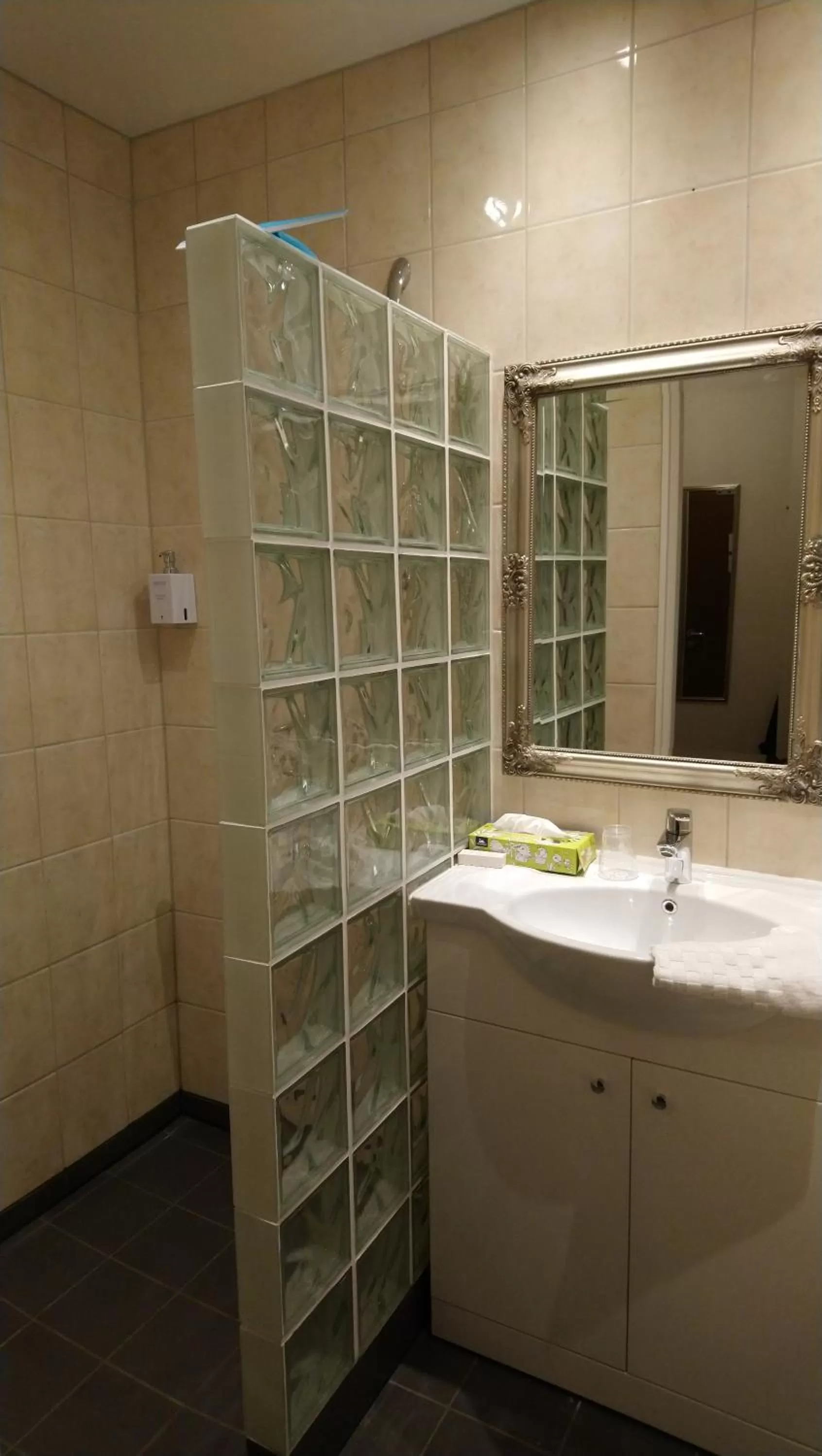 Bathroom in Hotell Wettern