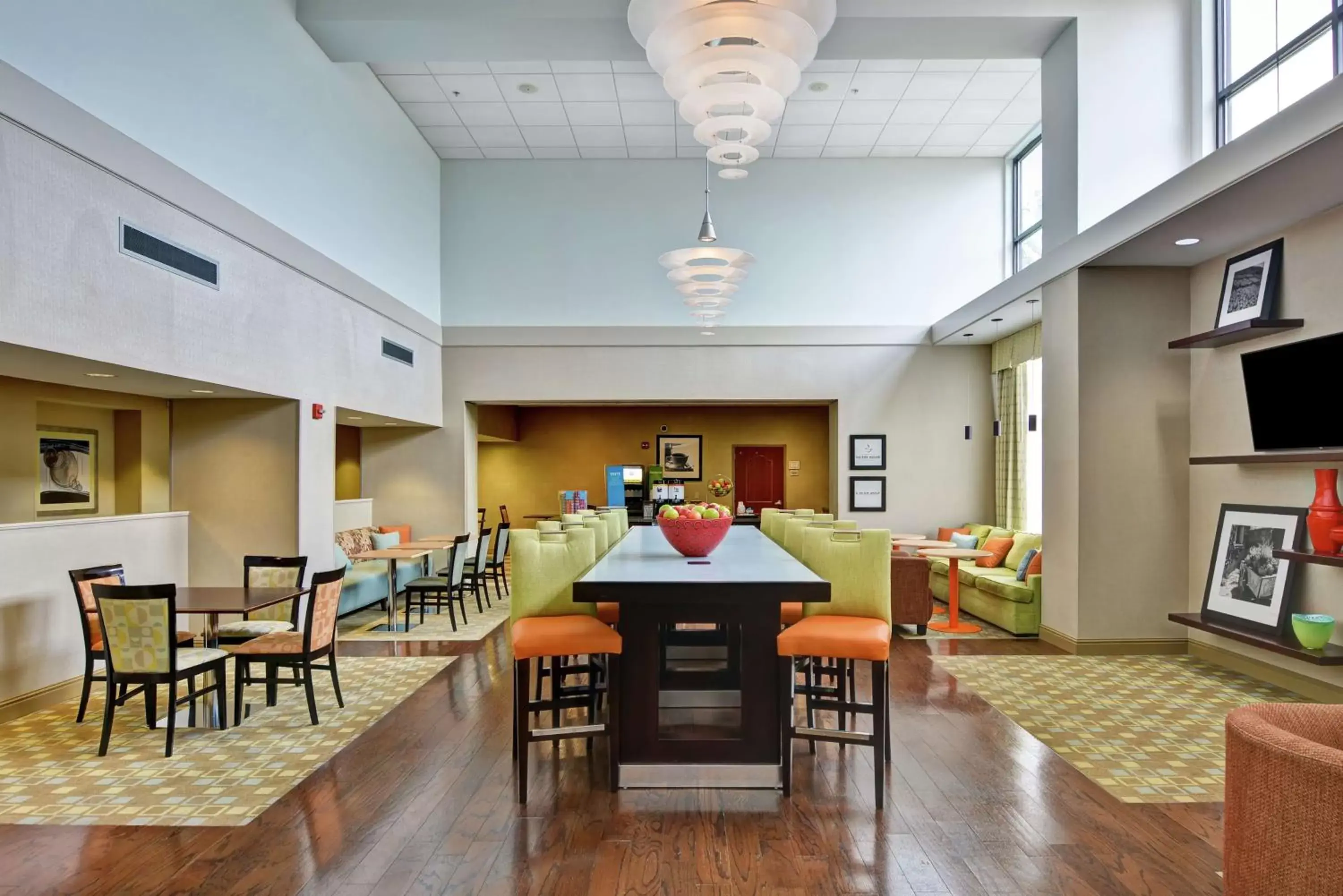 Lobby or reception, Restaurant/Places to Eat in Hampton Inn & Suites Wilkes-Barre