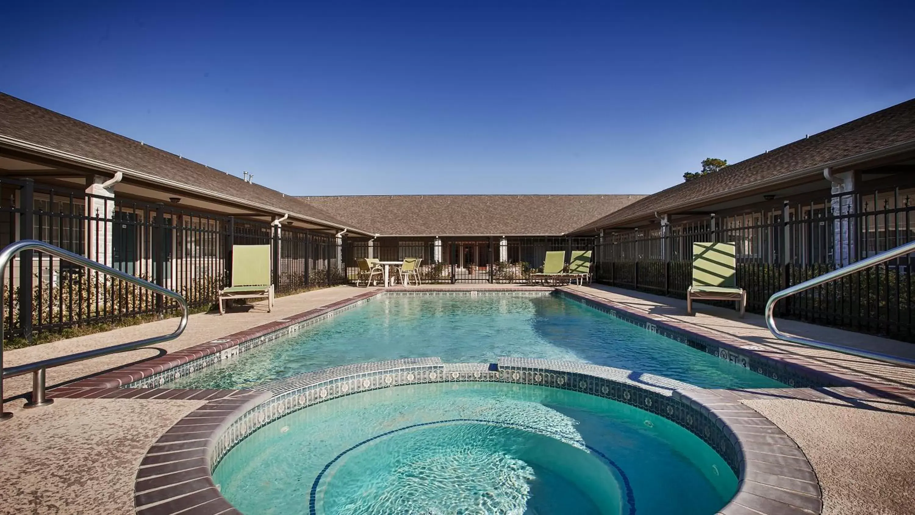 Swimming Pool in SureStay Hotel by Best Western Leesville