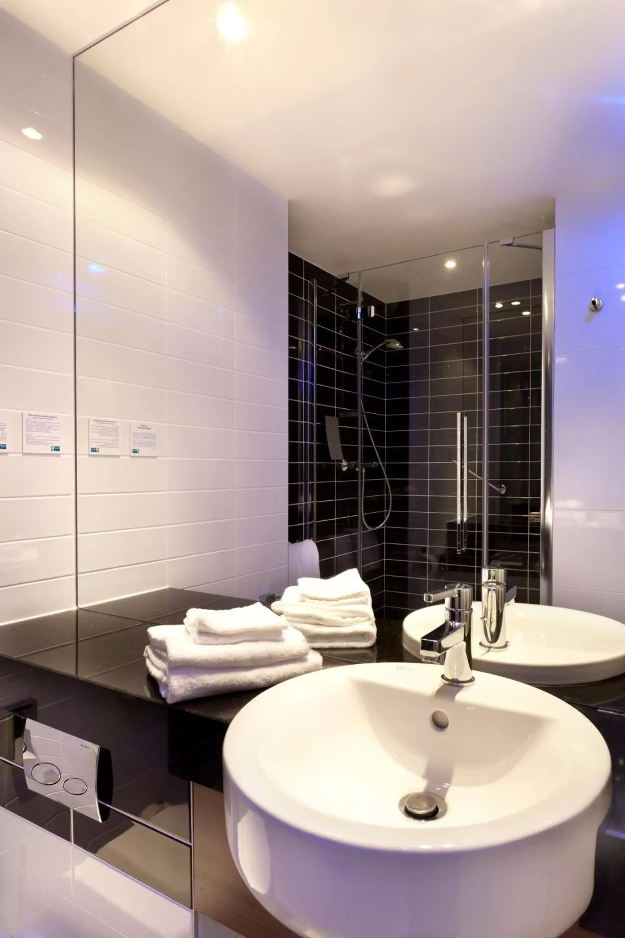 Bathroom in Holiday Inn Express Strasbourg - Sud, an IHG Hotel