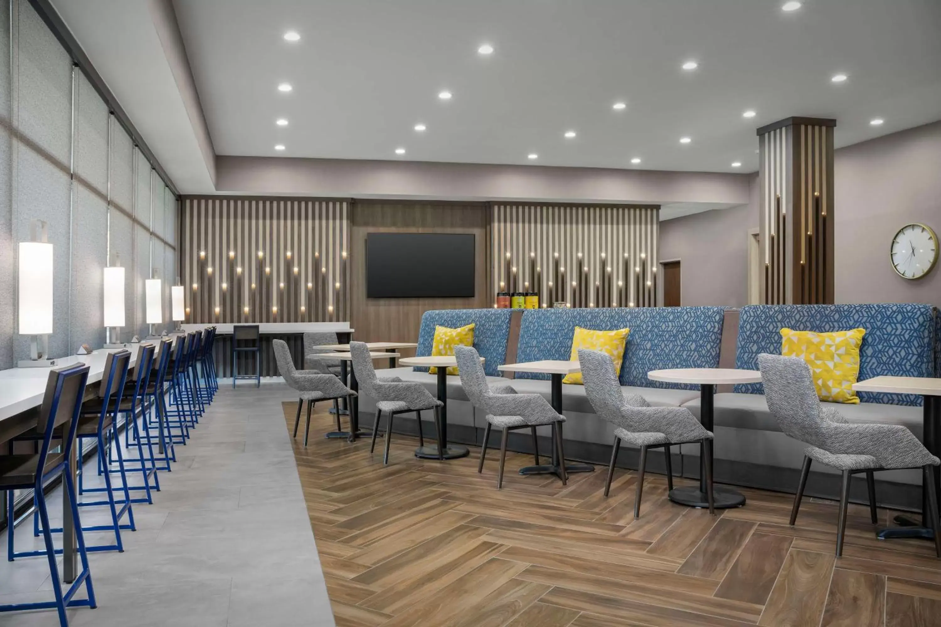 Lobby or reception in Home2 Suites By Hilton Cullman Lobby or reception in Home2 Suites By Hilton Cullman