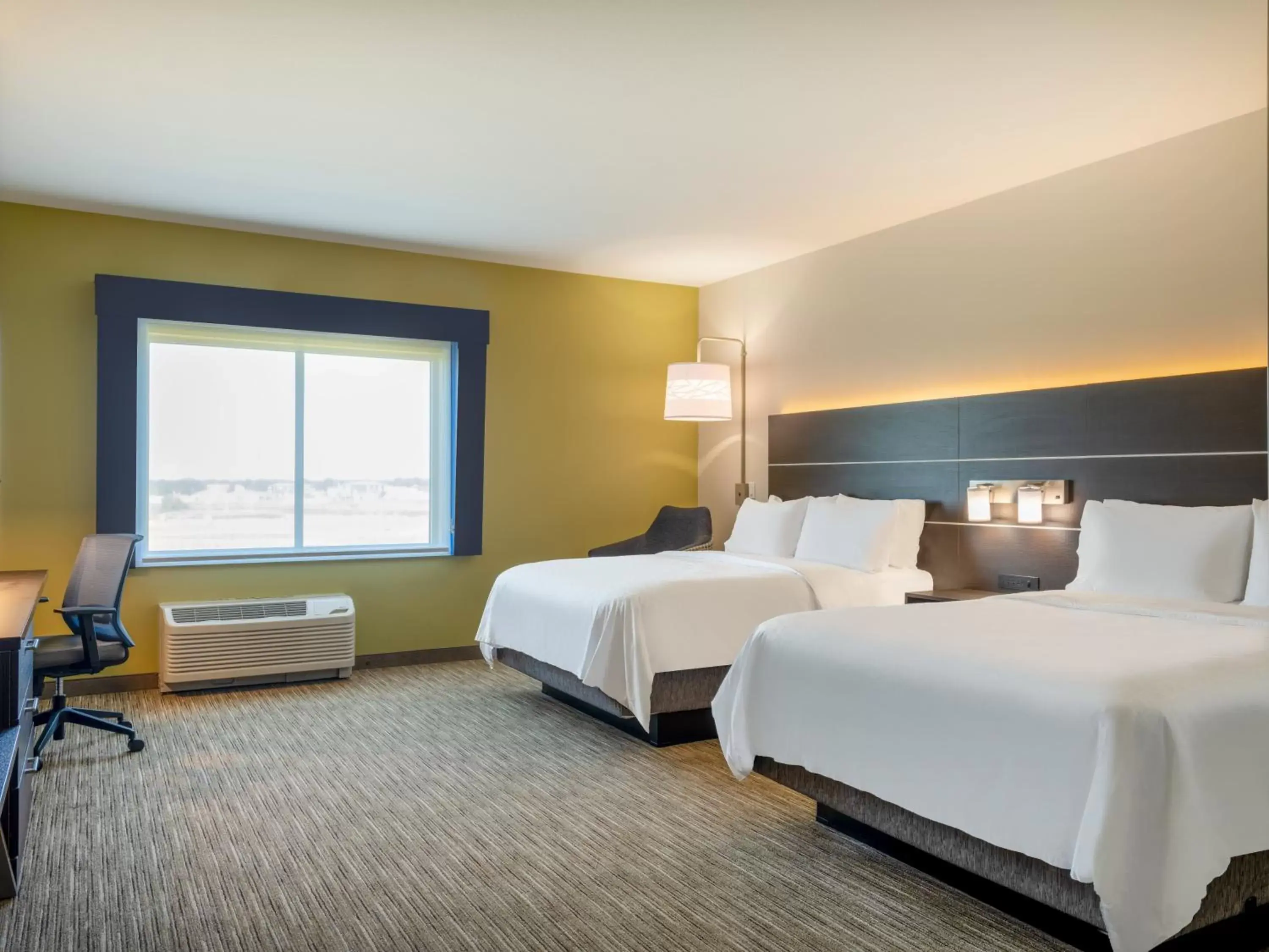 Photo of the whole room, Bed in Holiday Inn Express & Suites - Watertown, an IHG Hotel