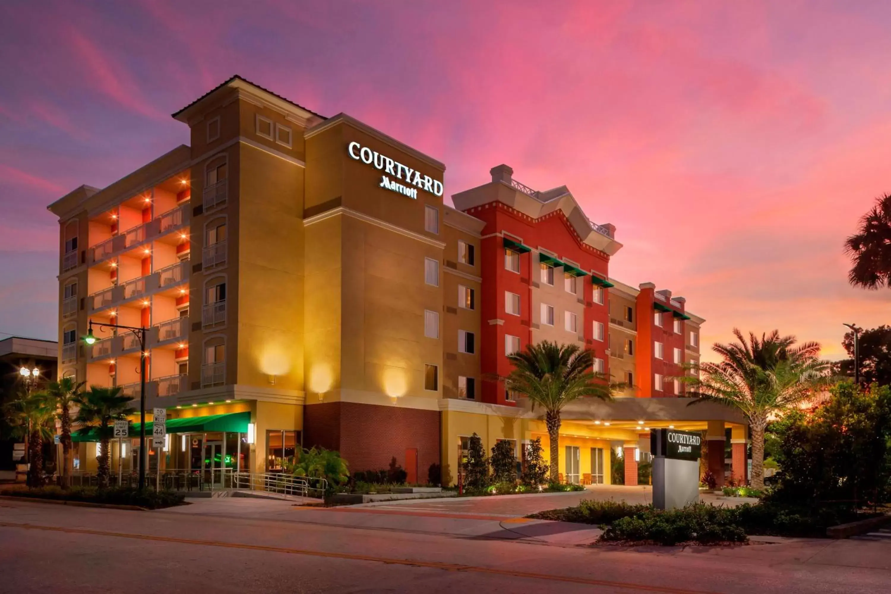 Property Building in Courtyard by Marriott DeLand Historic Downtown