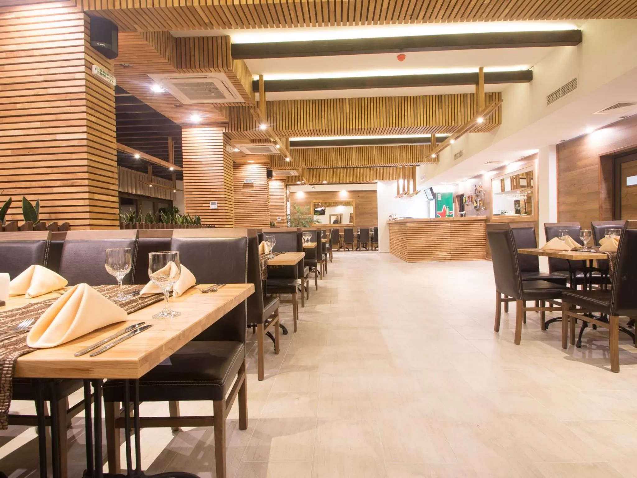 Restaurant/places to eat in Park Hotel Asenevtsi