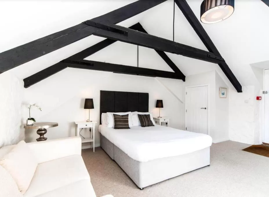 Superior Double Room in Cape Cornwall Club