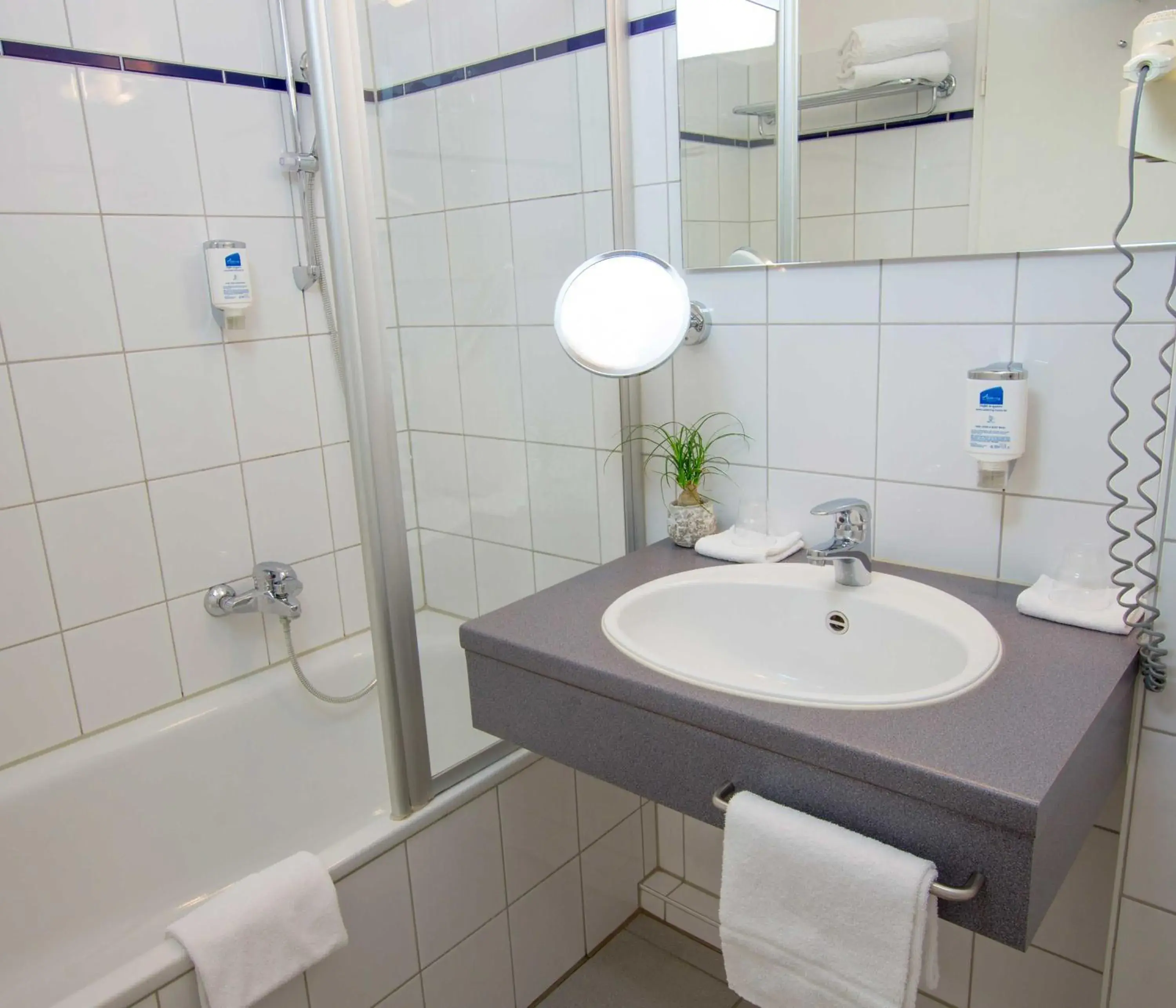 Twin Room - single occupancy in Hotel Rheinpark Rees Twin Room - single occupancy in Hotel Rheinpark Rees