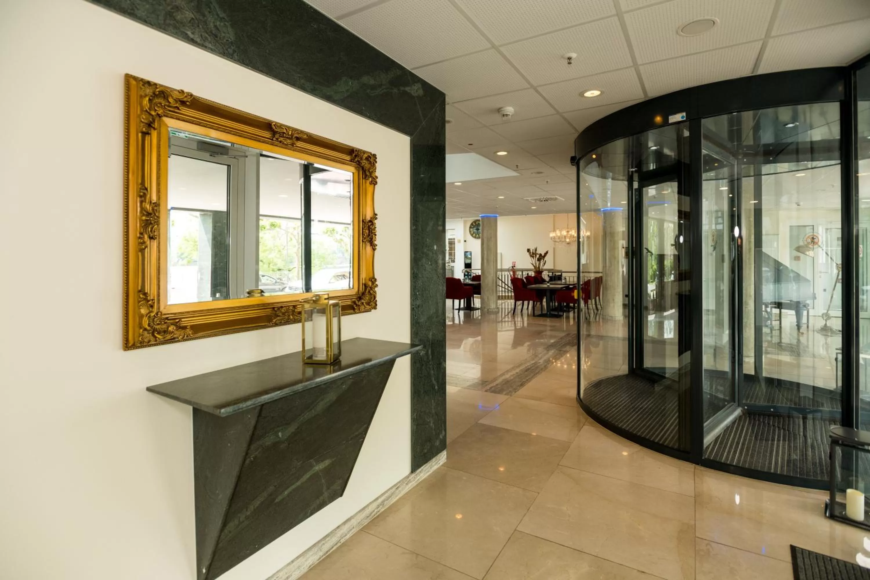 Facade/entrance in Hotel Schopenhauer Hof