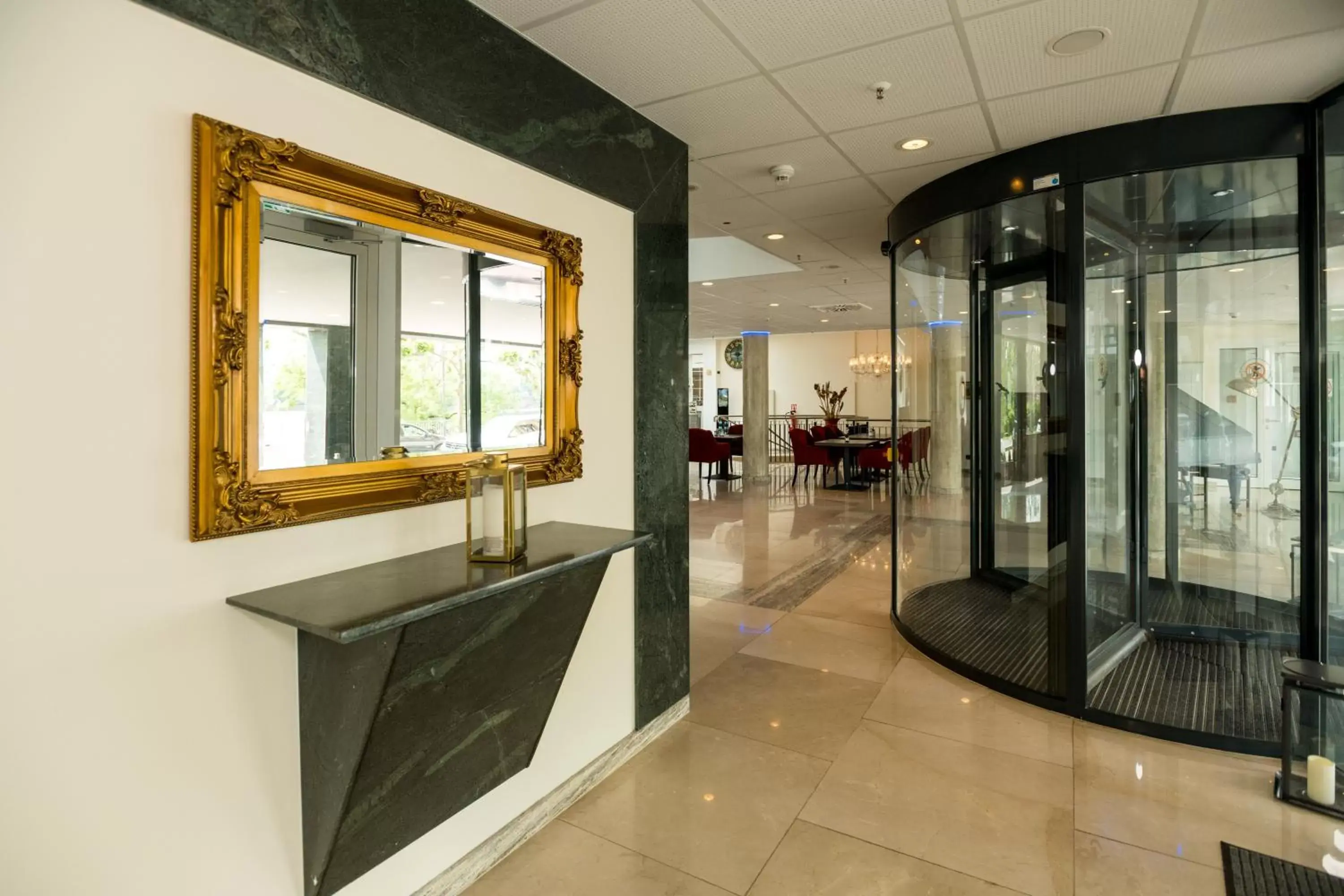 Facade/entrance in Hotel Schopenhauer Hof Facade/entrance in Hotel Schopenhauer Hof