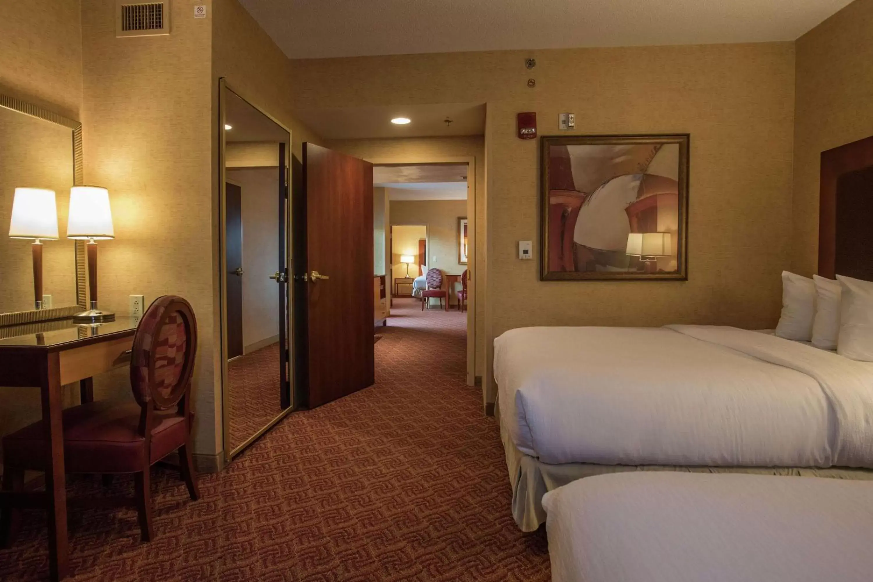 Bedroom, Bed in Embassy Suites by Hilton Charlotte Concord Golf Resort & Spa