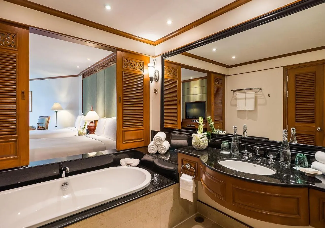 Bathroom, Bed in JW Marriott Phuket Resort and Spa