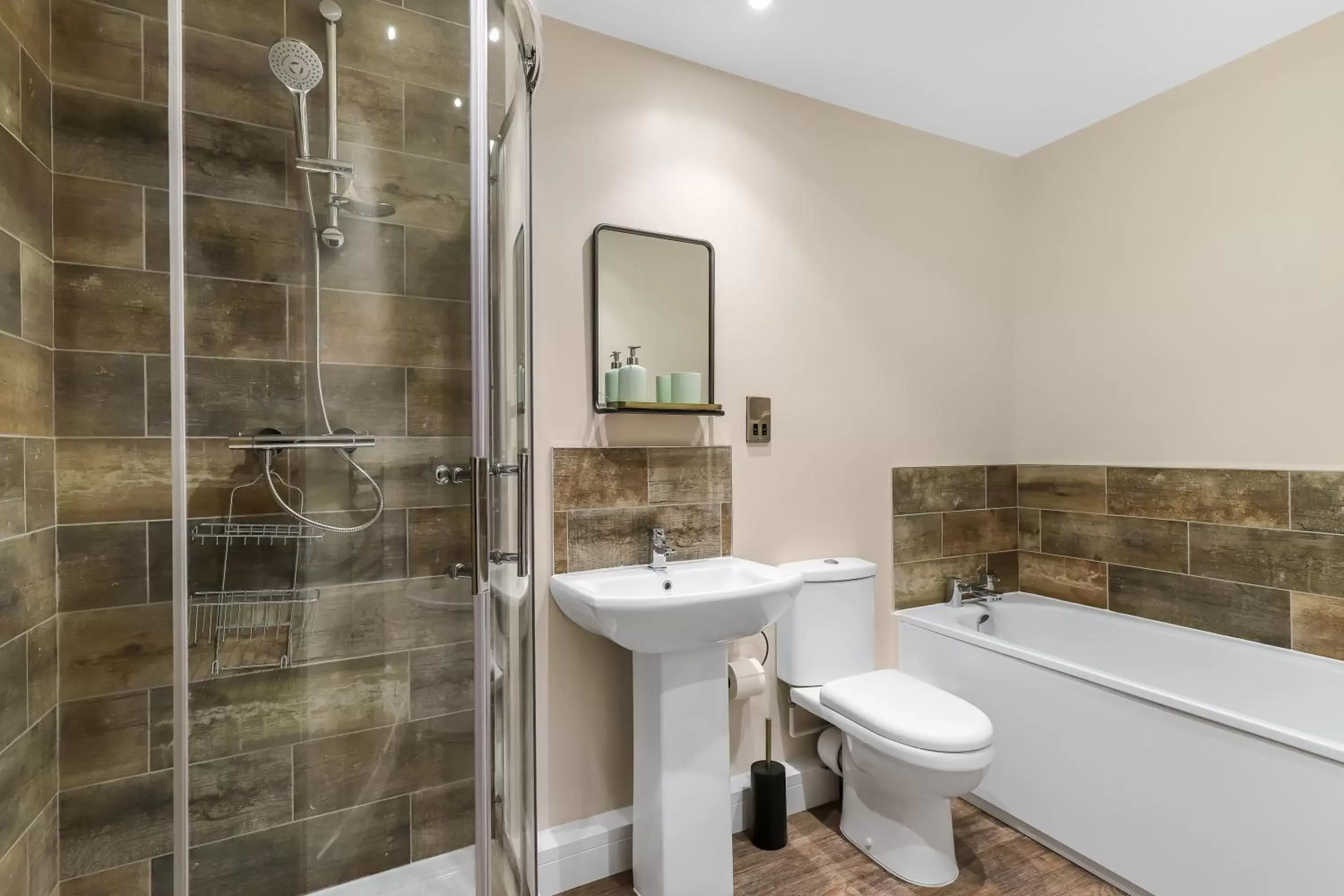 Shower, Bathroom in Executive Apartments