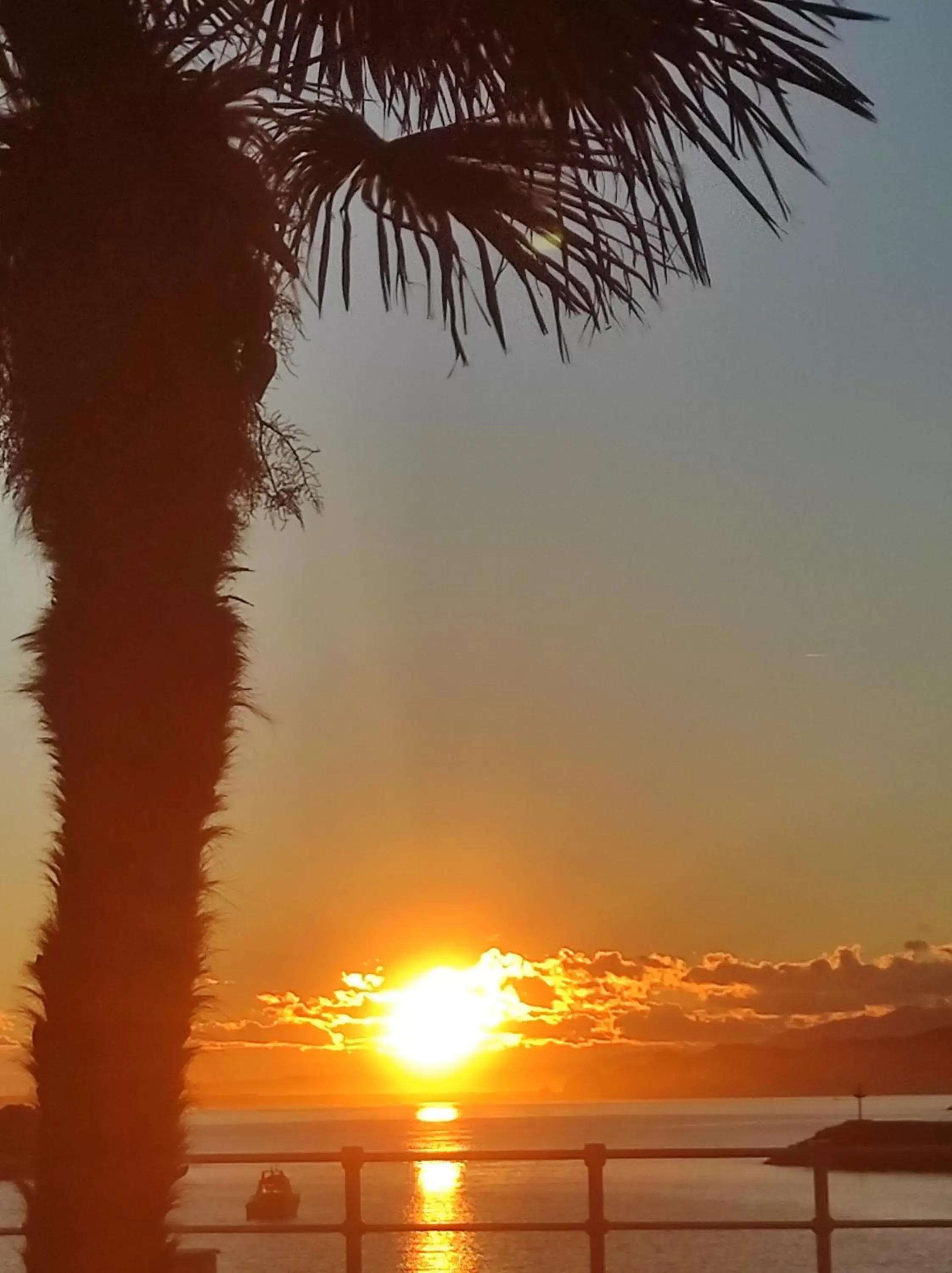 Sunrise/Sunset in Hotel Puerto de Candás