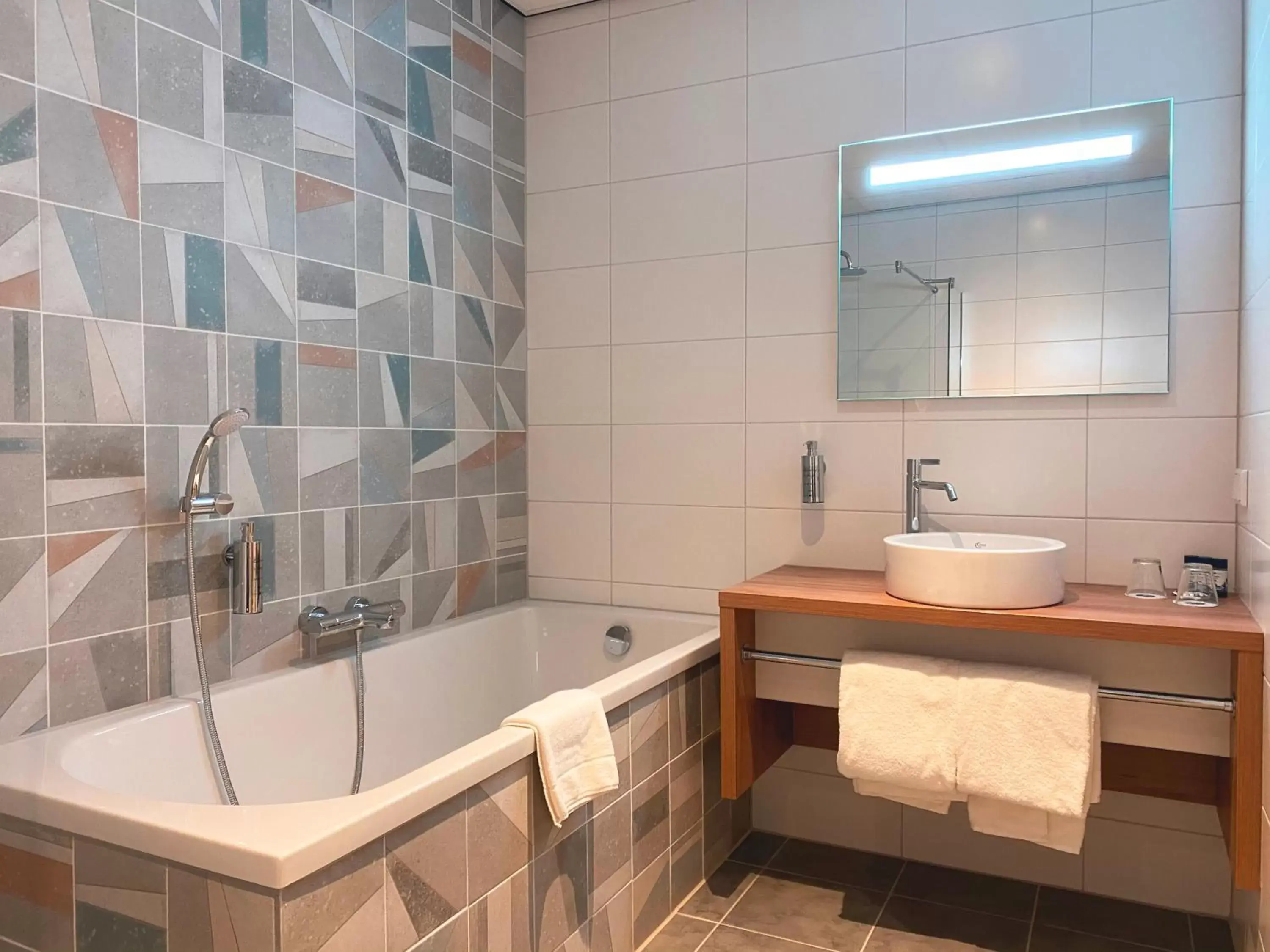 Bathroom in Fletcher Hotel-Restaurant Scheveningen Bathroom in Fletcher Hotel-Restaurant Scheveningen