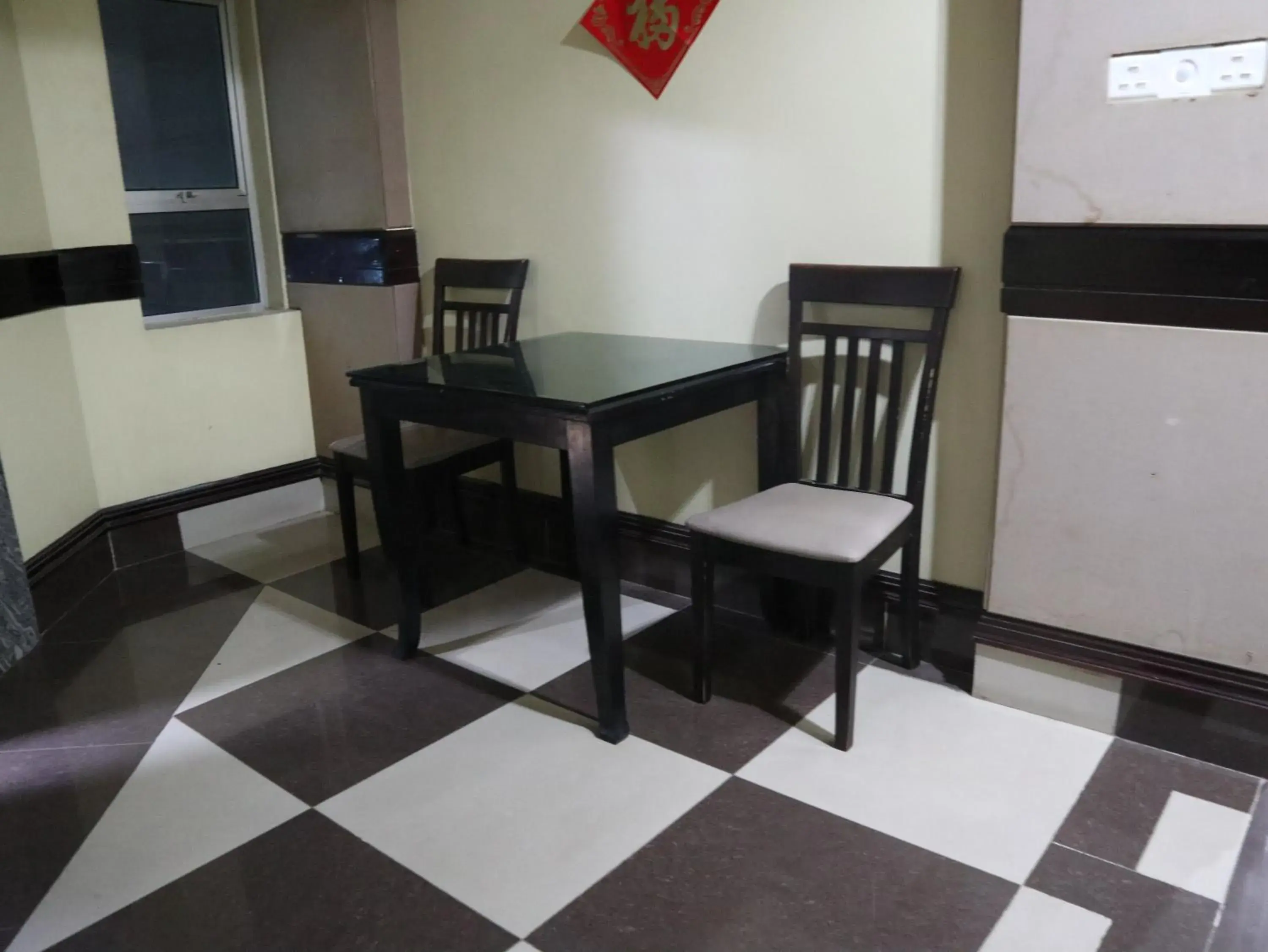 Dining Area in A1 Hotel (Aite-1)