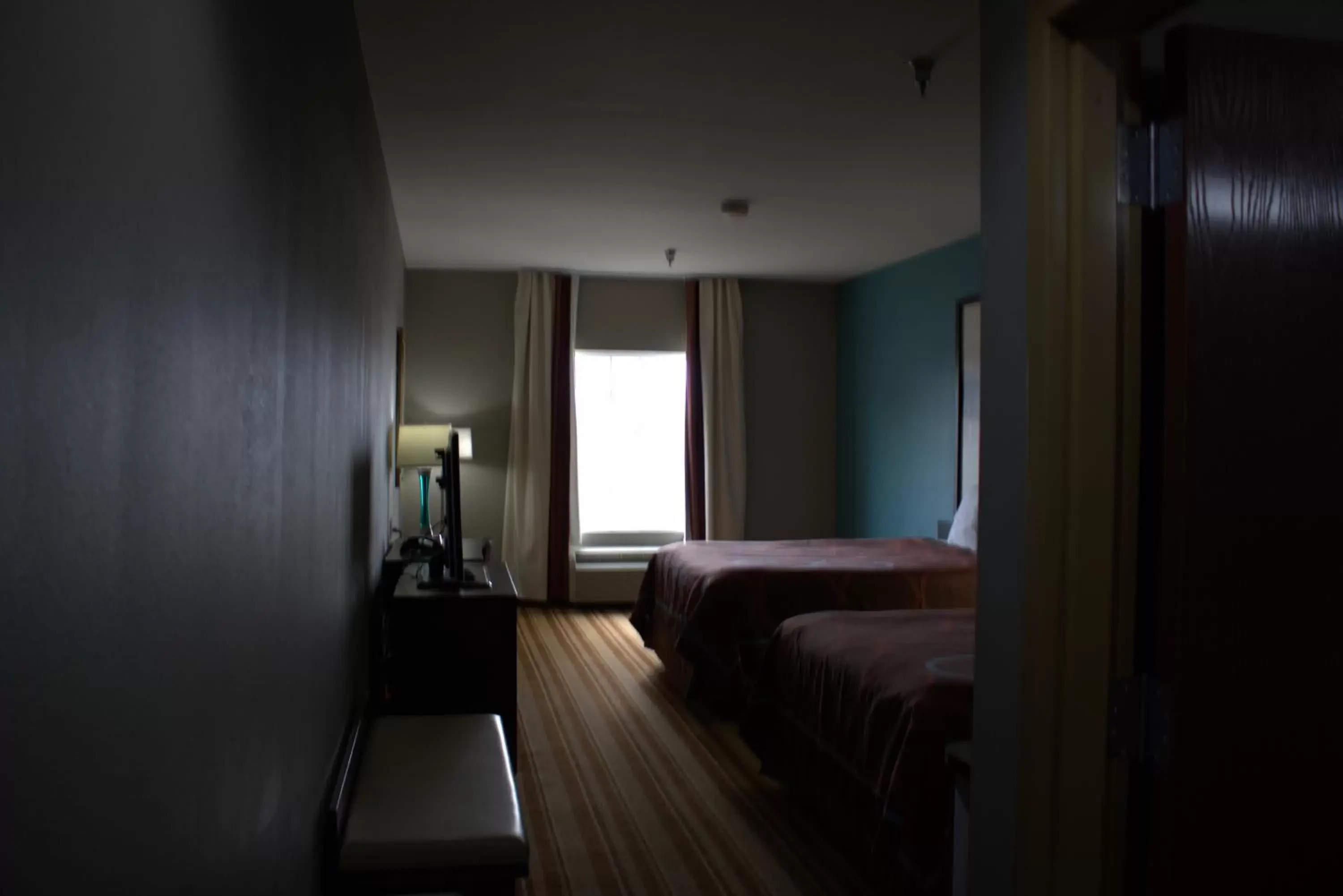 Photo of the whole room, Bed in Super 8 by Wyndham Rainsville