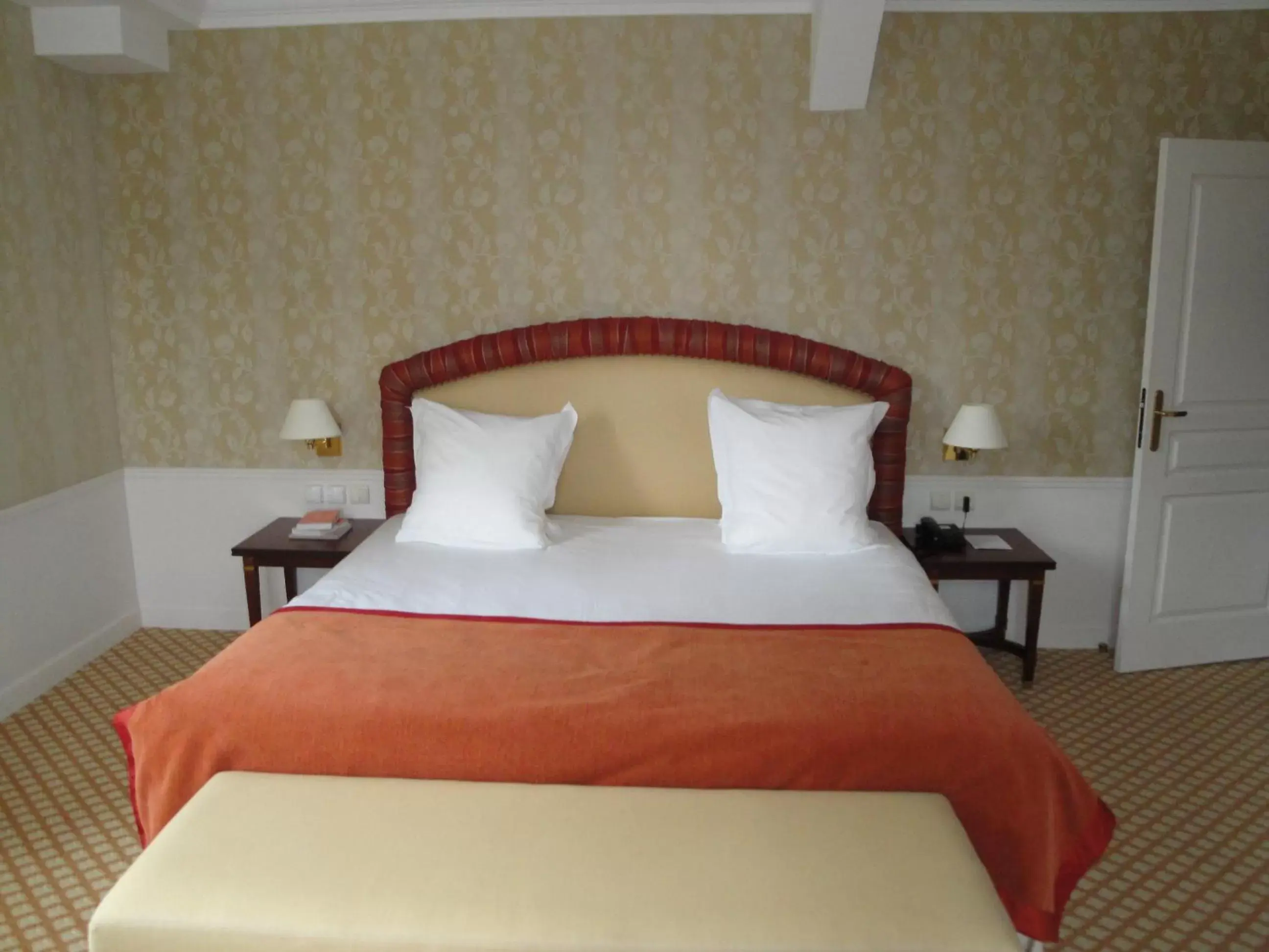 Bed in Le Domaine des Roches, Hotel & Spa