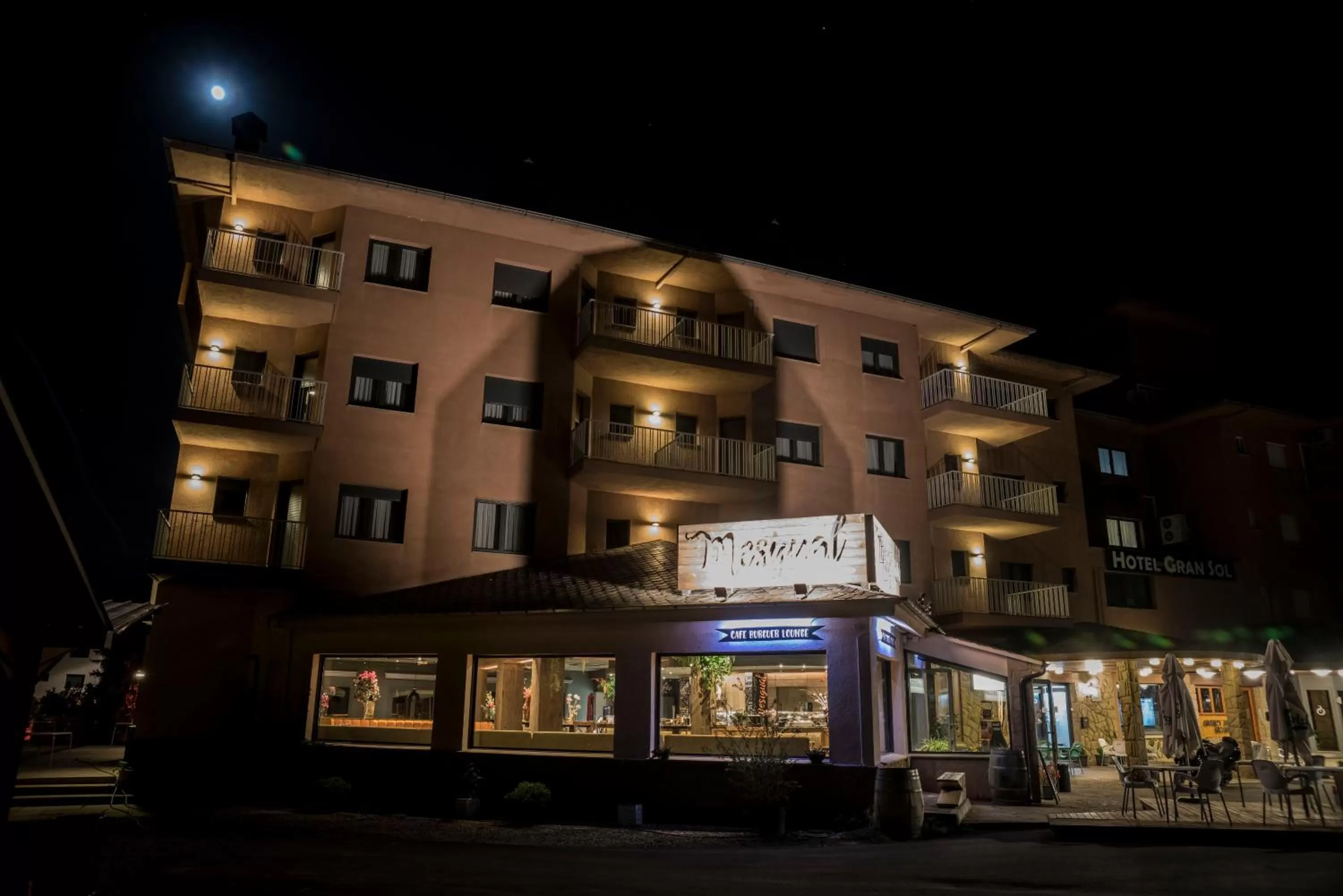 Property building in Hotel Gran Sol