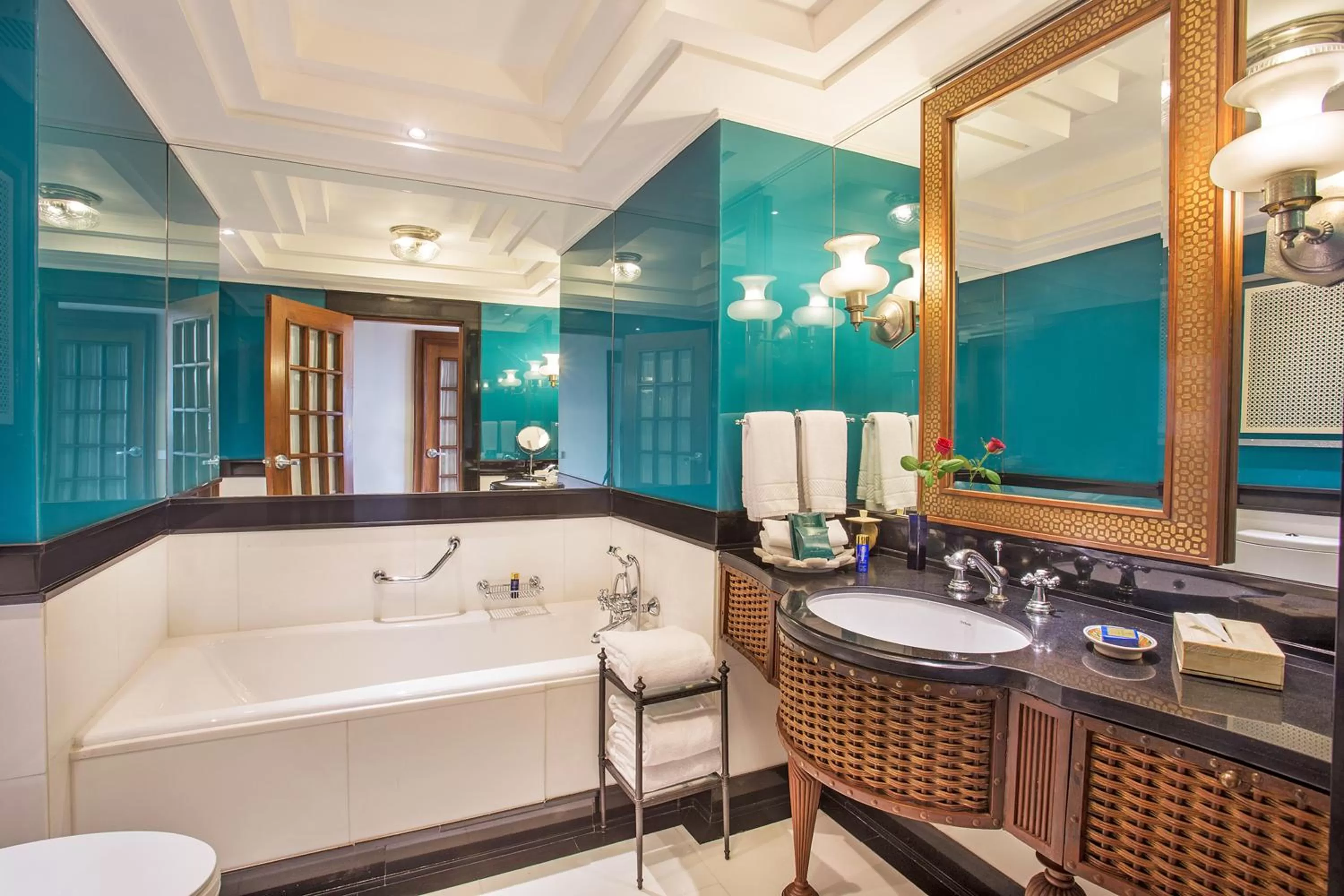 Bathroom in The Oberoi Amarvilas Agra