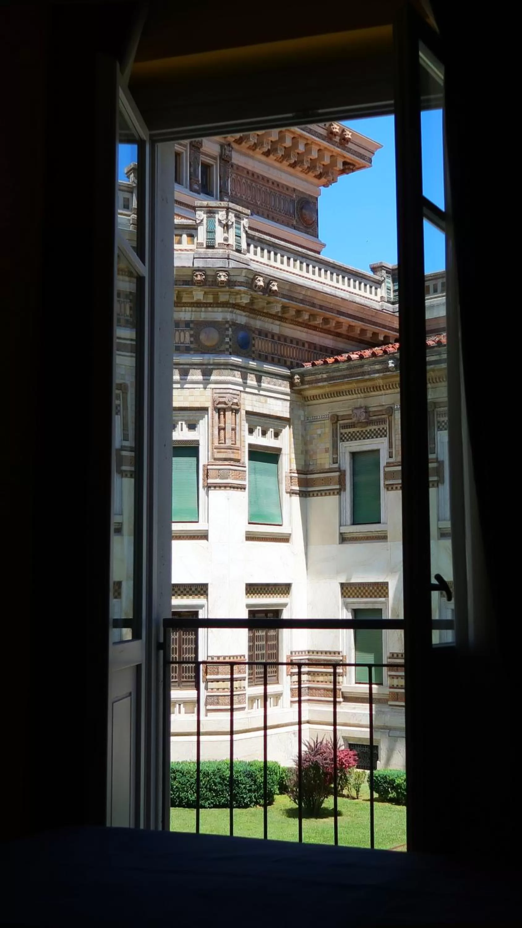 Property building in Hotel Kursaal BB