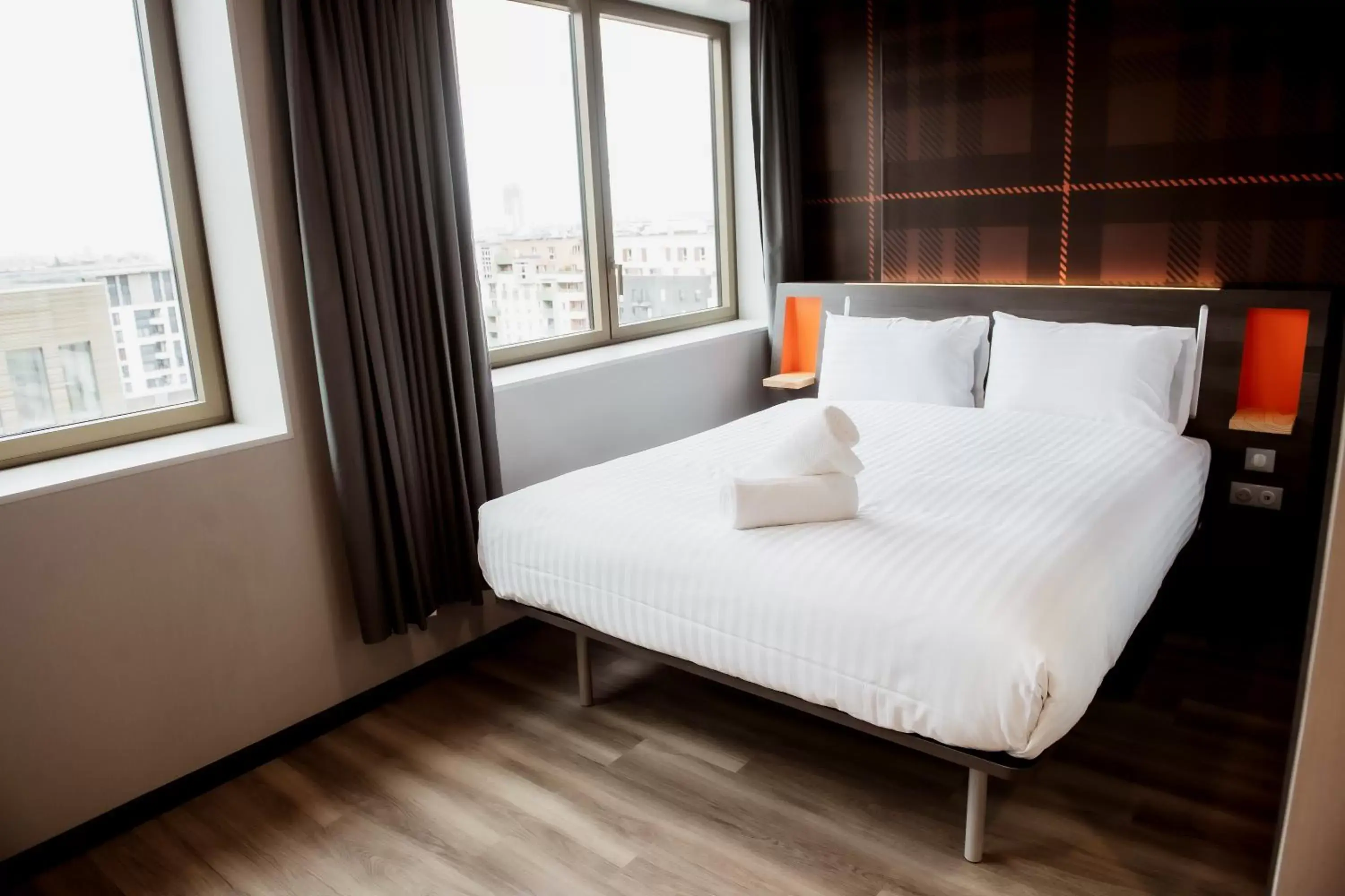 Bedroom, Bed in easyHotel Paris Nord Aubervilliers