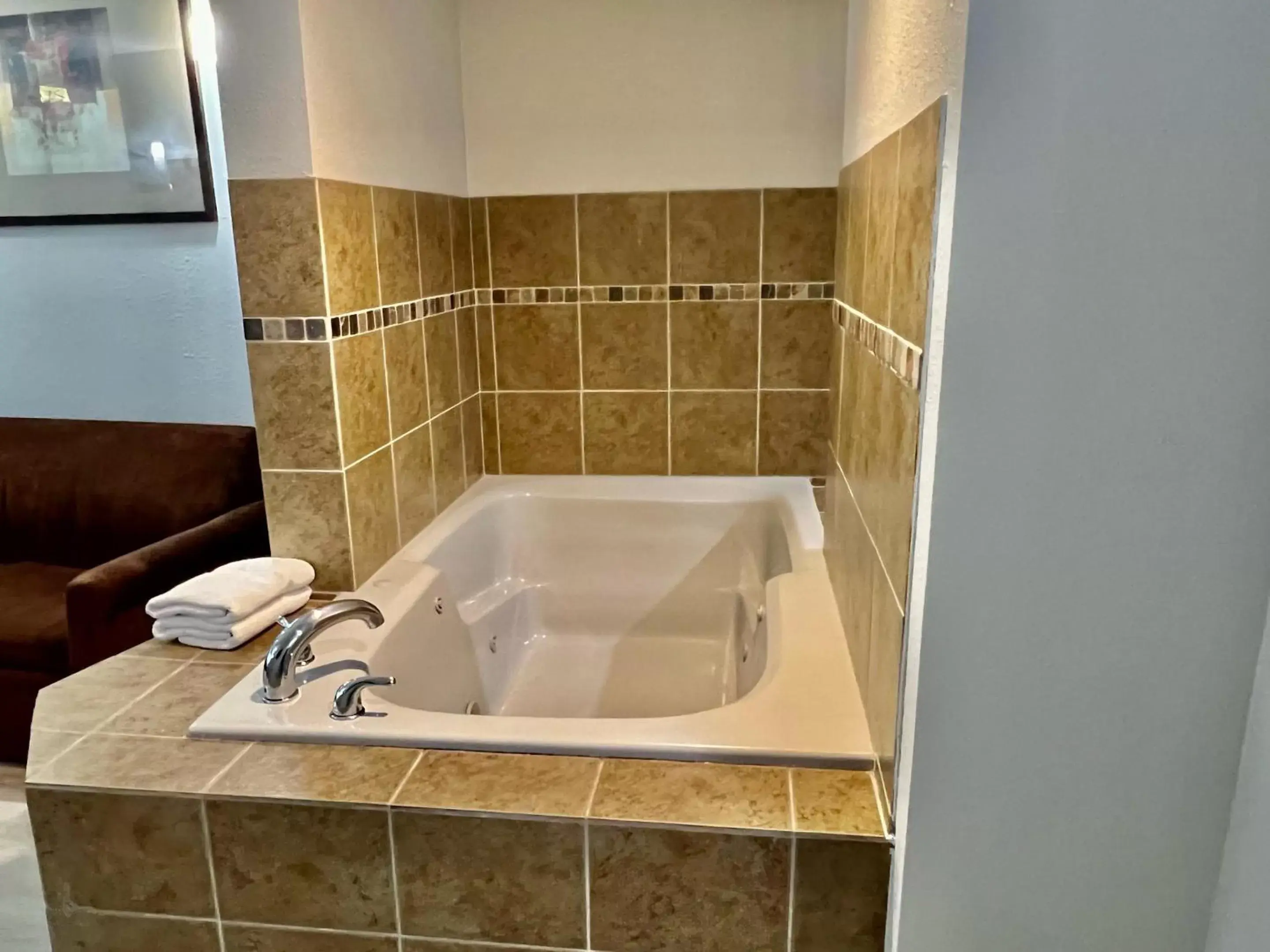 Spa and wellness centre/facilities in HomeTowne Studios & Suites by Red Roof Washington Spa and wellness centre/facilities in HomeTowne Studios & Suites by Red Roof Washington