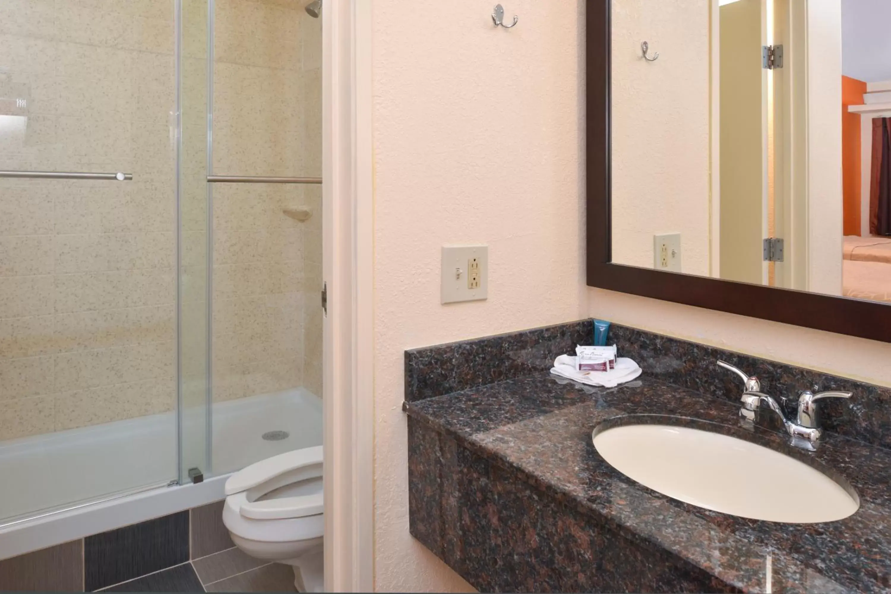 Bathroom in Americas Best Value Inn-Pittsburgh Airport