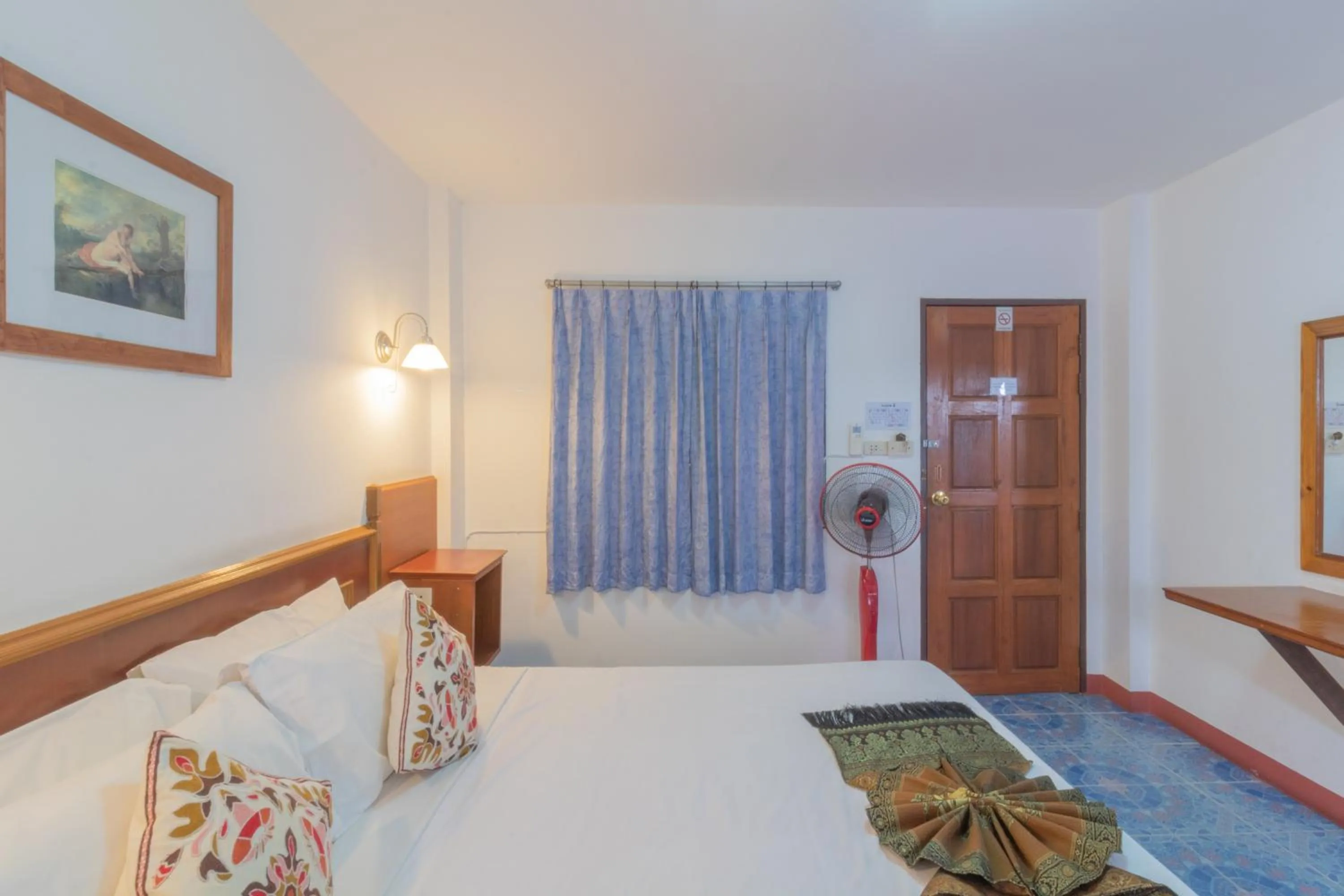 Bedroom, Bed in Rendezvous Oldtown Chiangmai