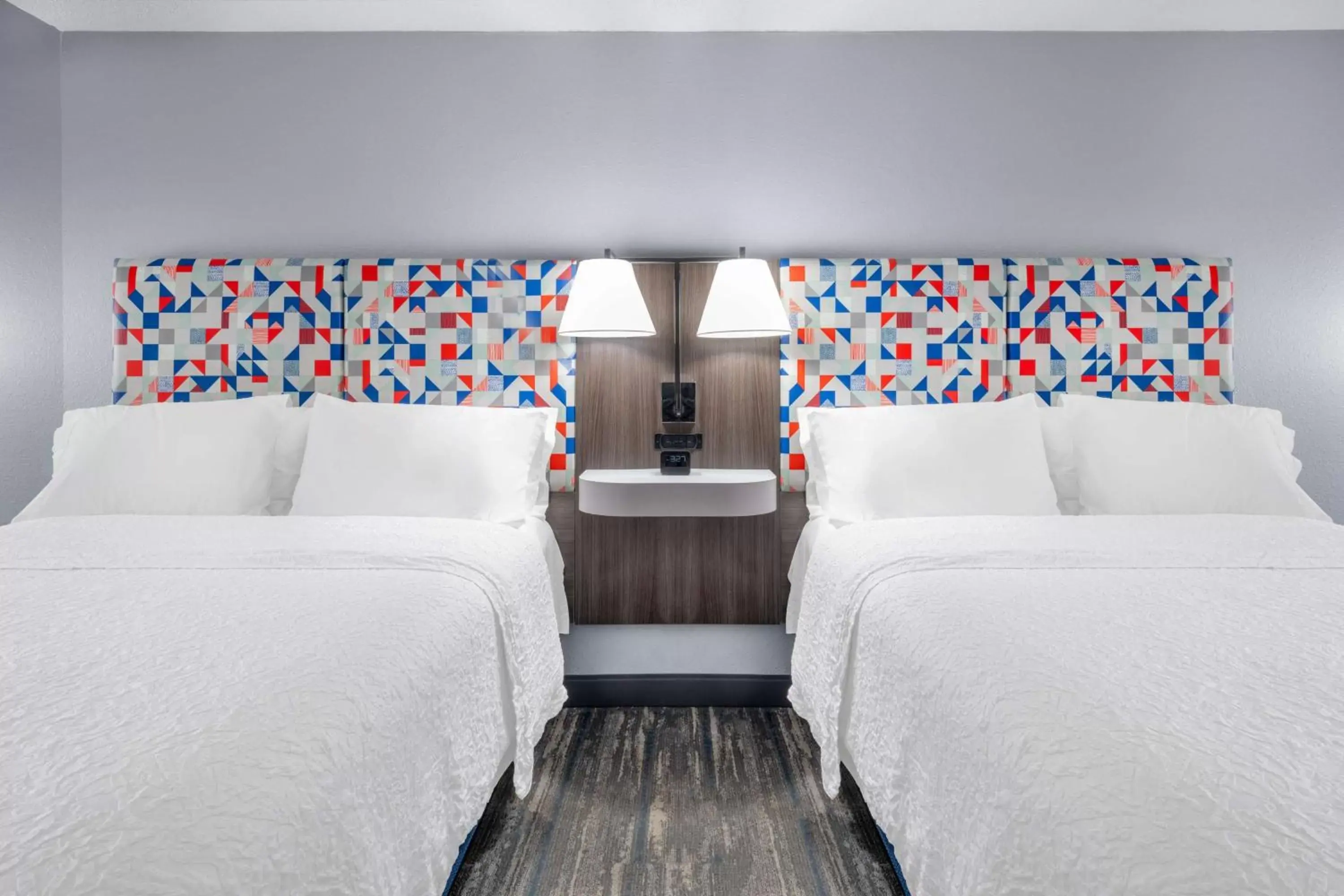 Bed in Hampton Inn By Hilton Sanford