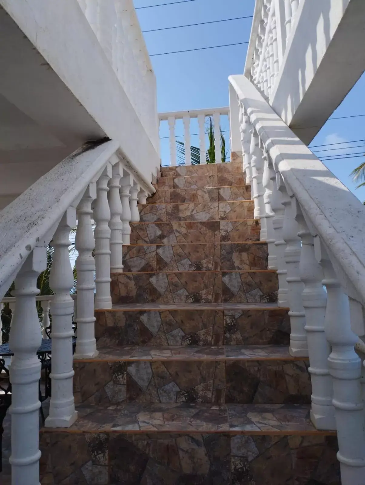 Property building in Sunset Paradise Property building in Sunset Paradise