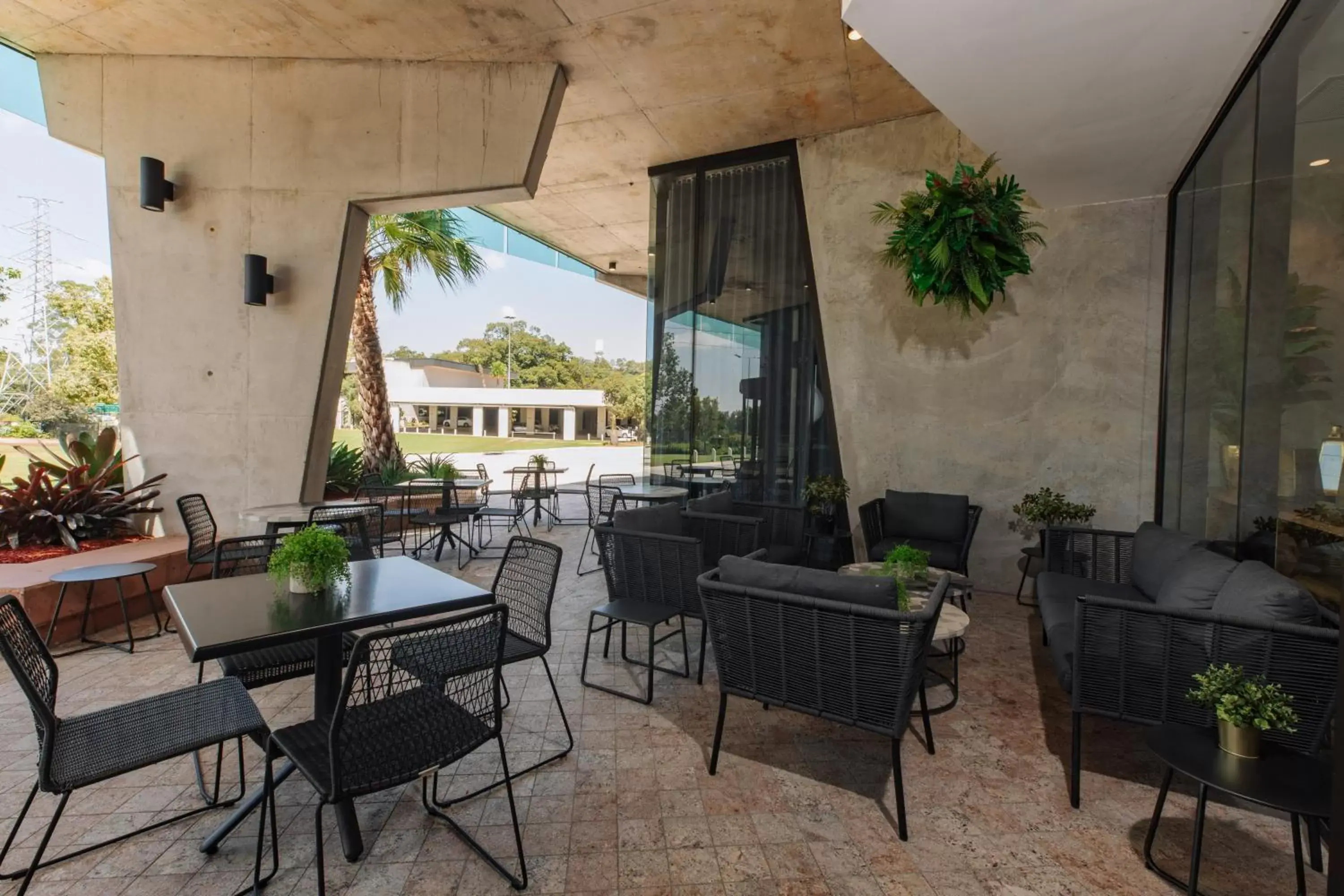 Restaurant/places to eat in Eatons Hill Hotel Restaurant/places to eat in Eatons Hill Hotel