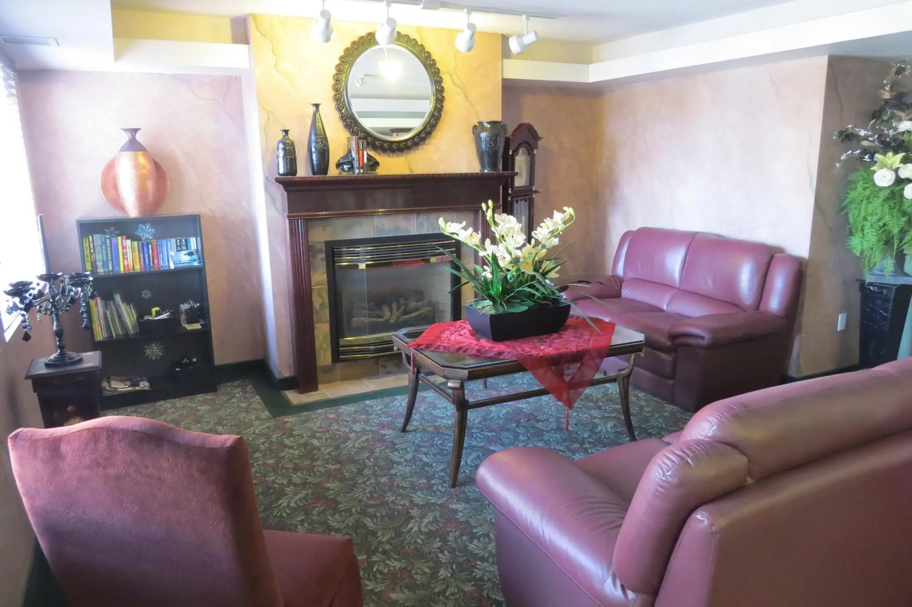 Seating Area in Rocky Inn Express