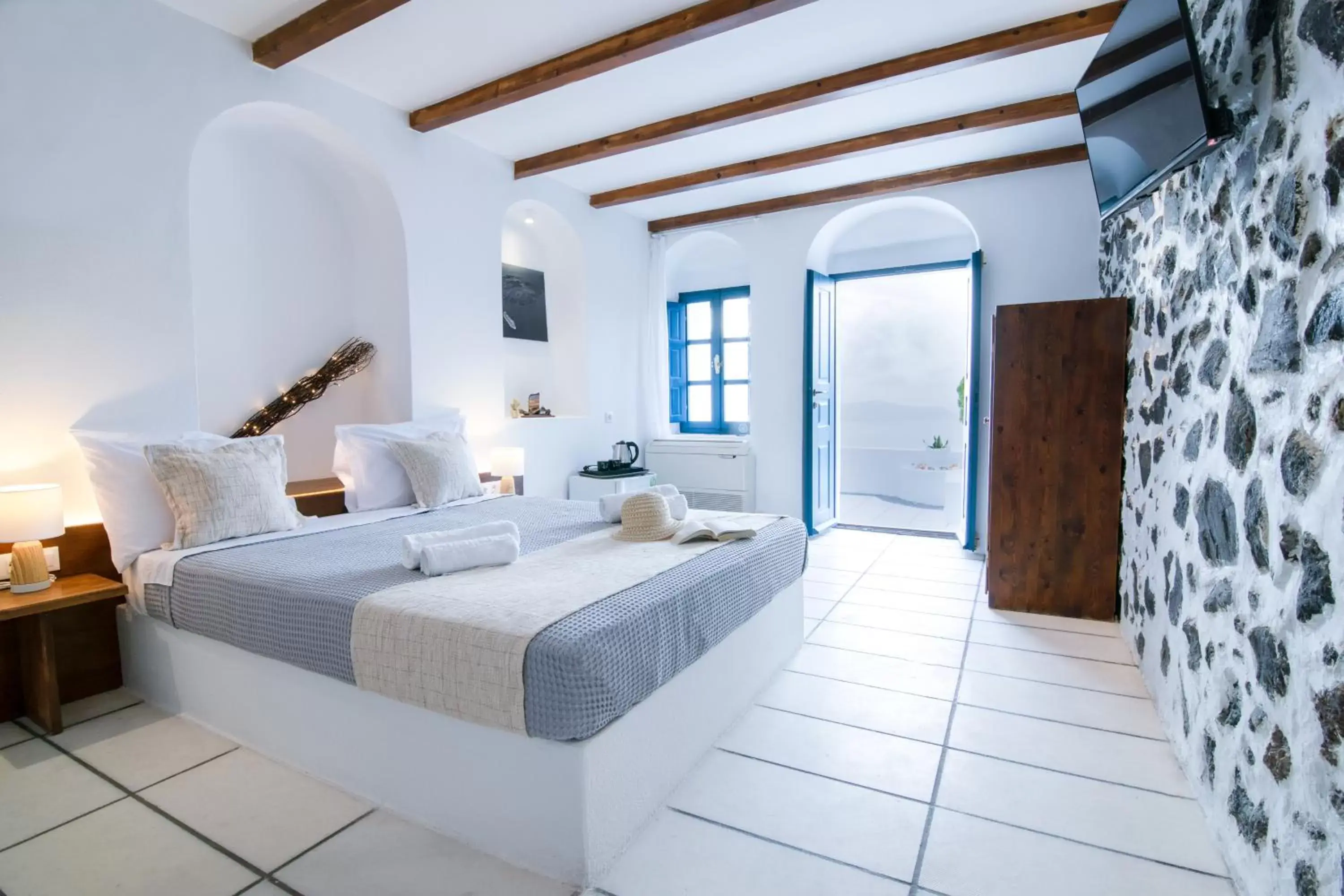 Bed in DELION VIEW HOTEL Bed in DELION VIEW HOTEL