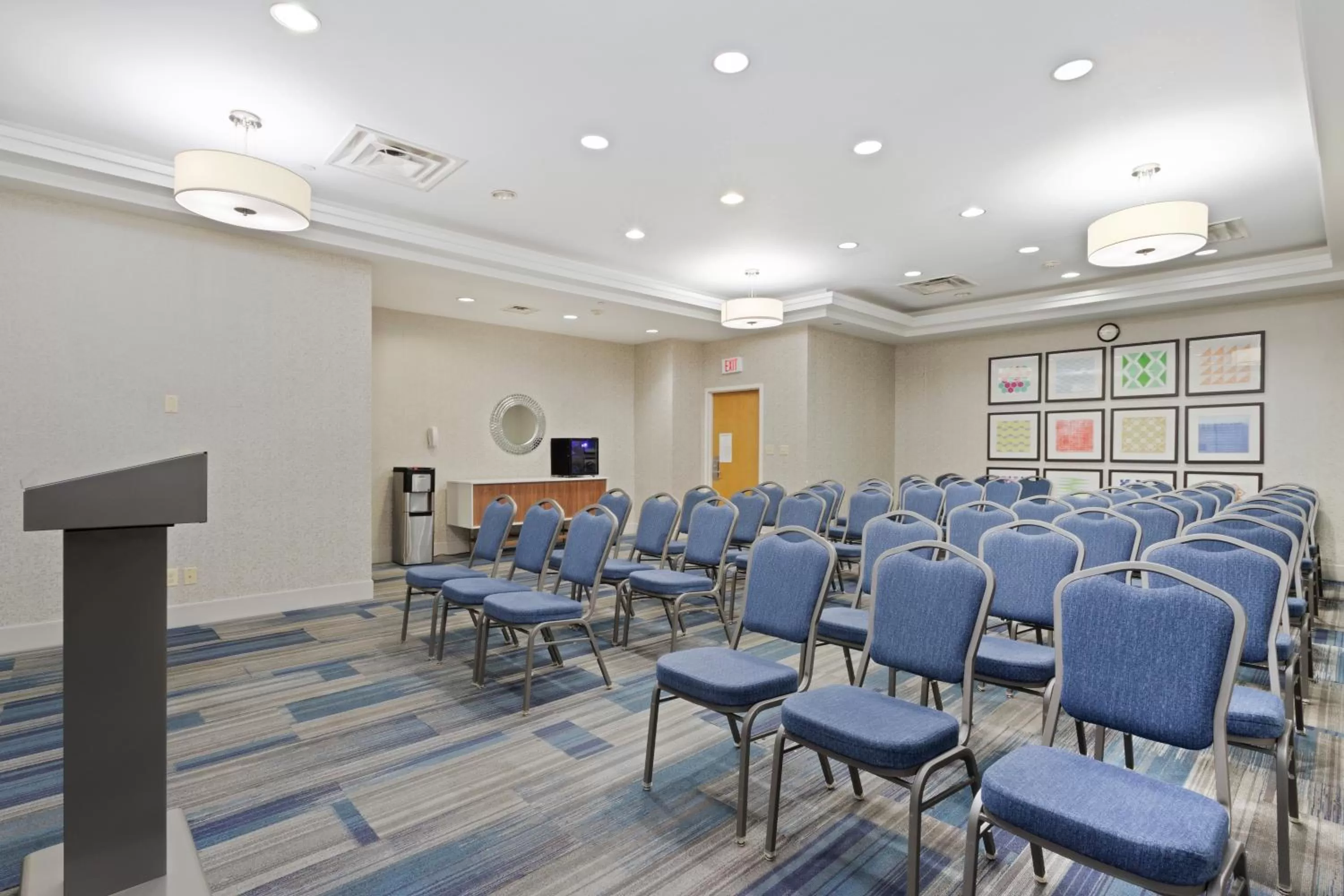 Meeting/conference room in Holiday Inn Express Hauppauge-Long Island by IHG