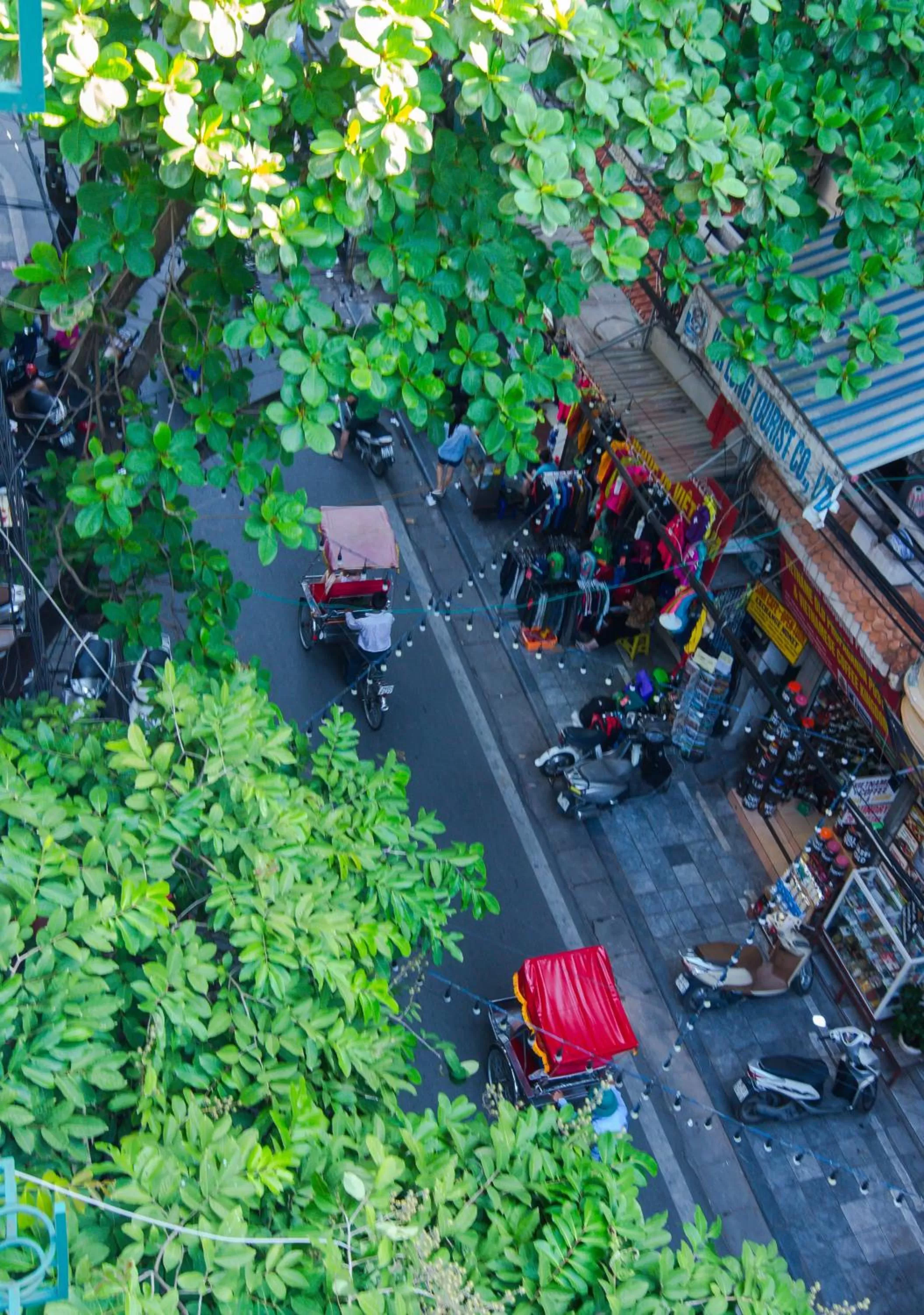 Balcony/Terrace in Hanoi Endless Hotel