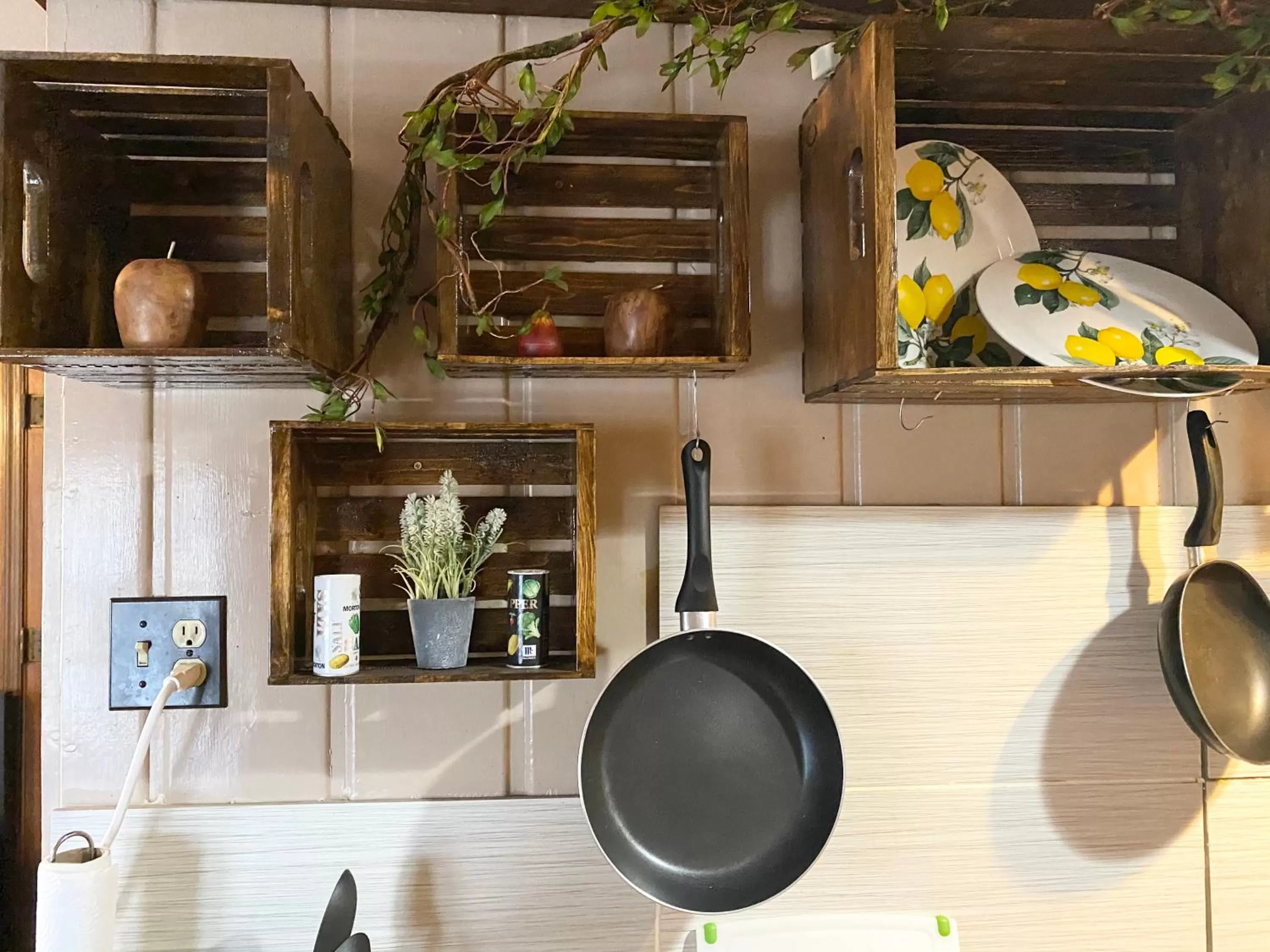 Roundtop Mountain Vista - Cabins and Motel