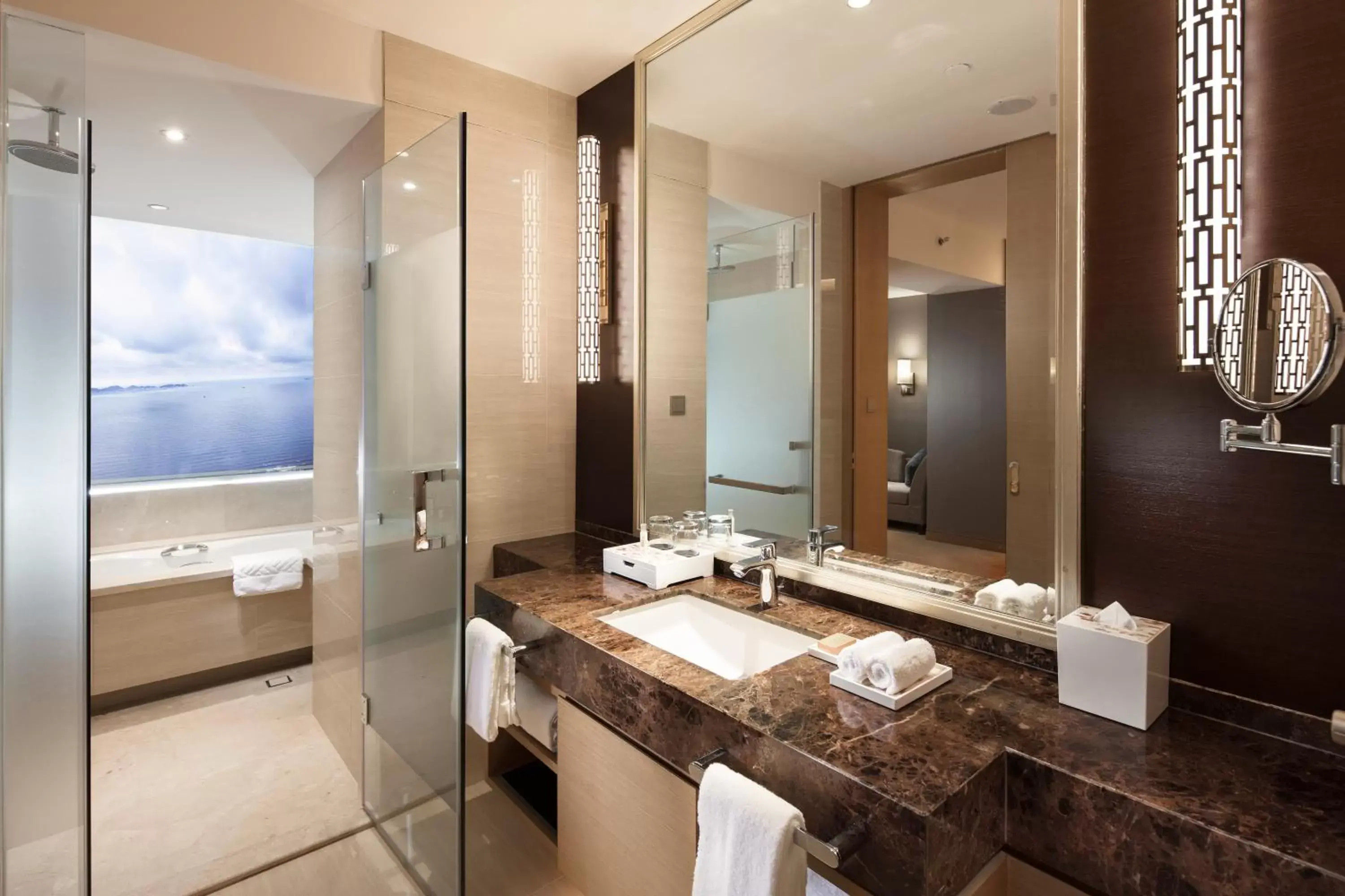 Bathroom in Hilton Yantai