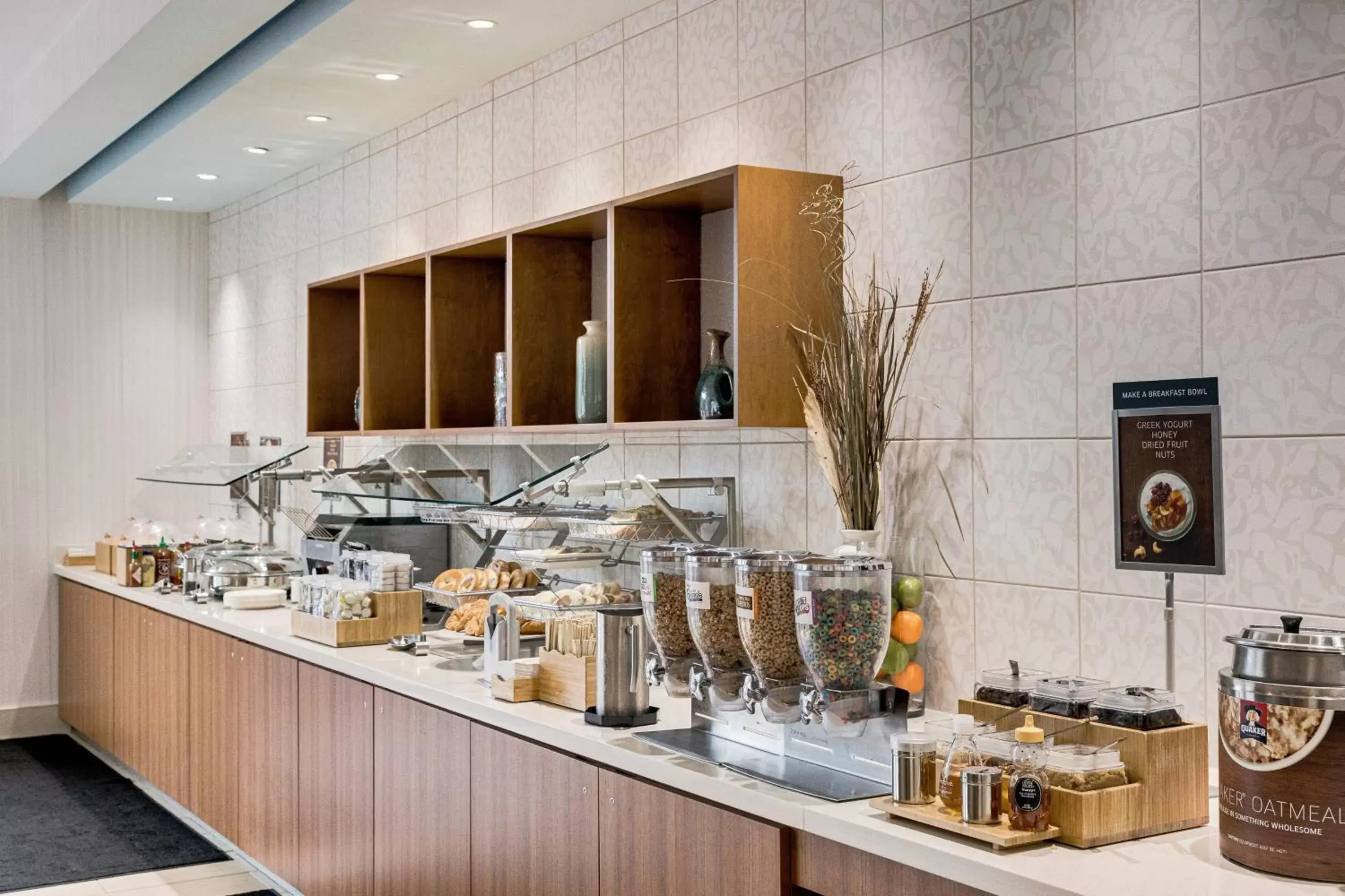 Breakfast in SpringHill Suites by Marriott Houston The Woodlands