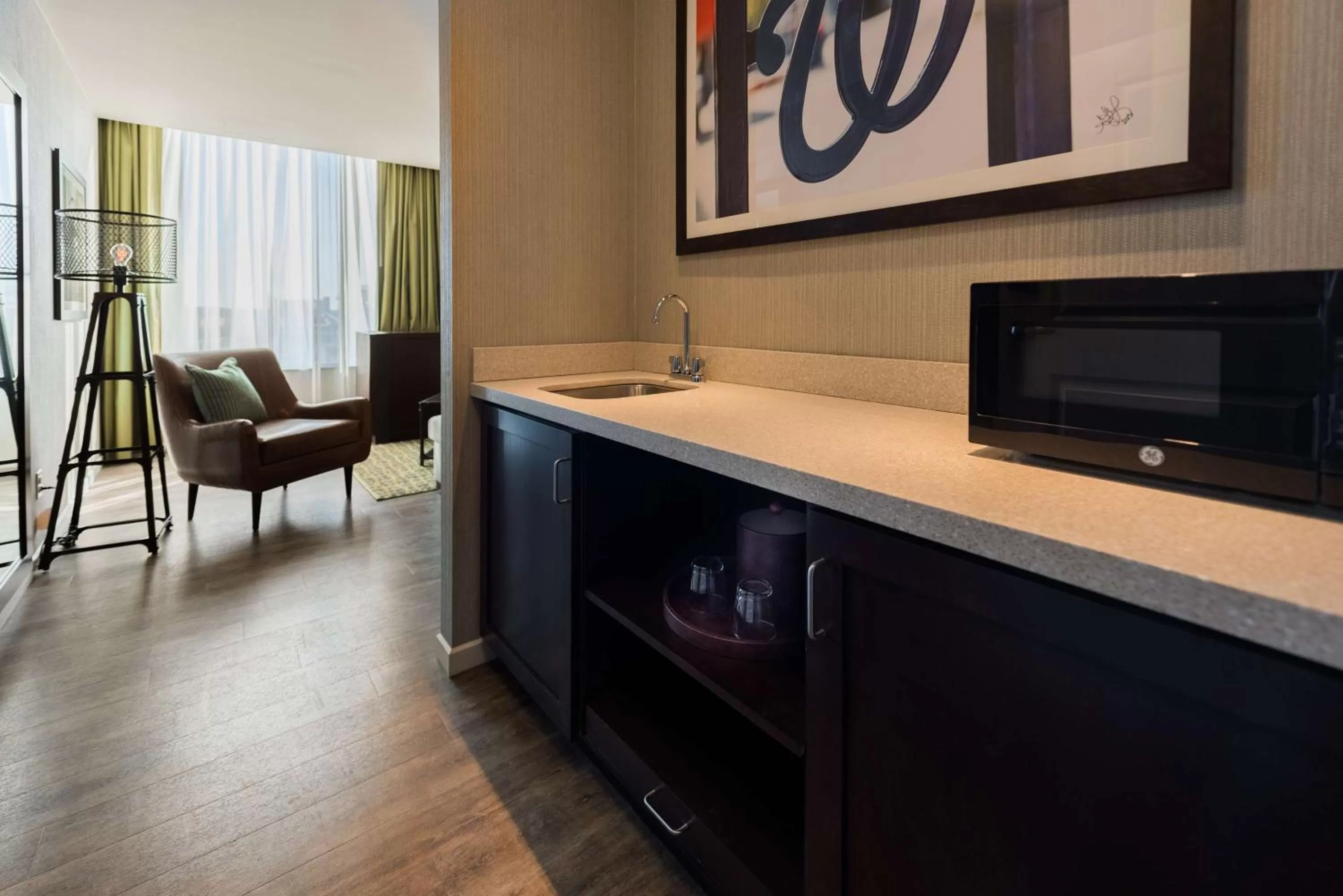 Kitchen or kitchenette in Hampton Inn & Suites Washington, D.C. - Navy Yard